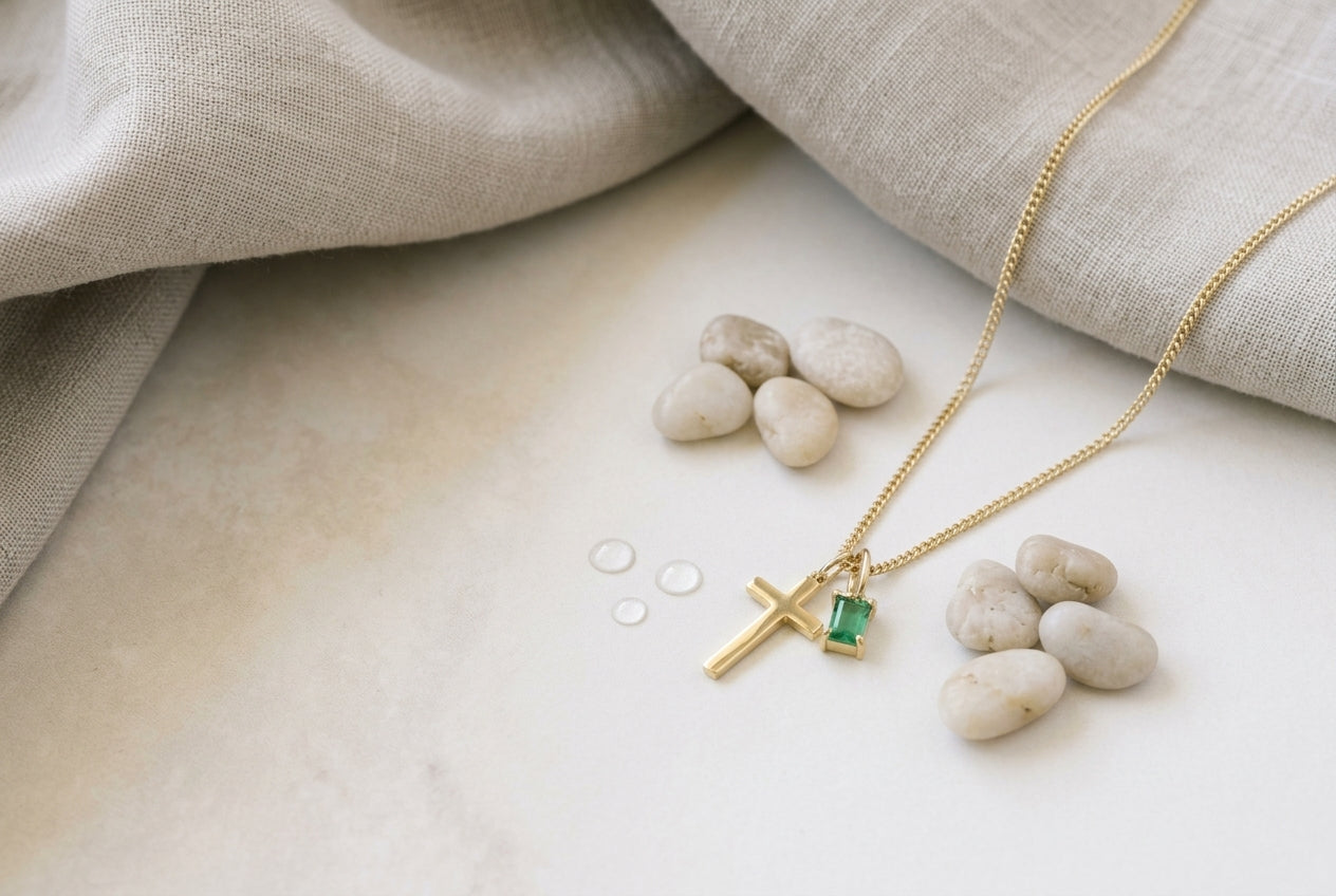 Dainty Cross Necklace: How to Choose One That Lasts