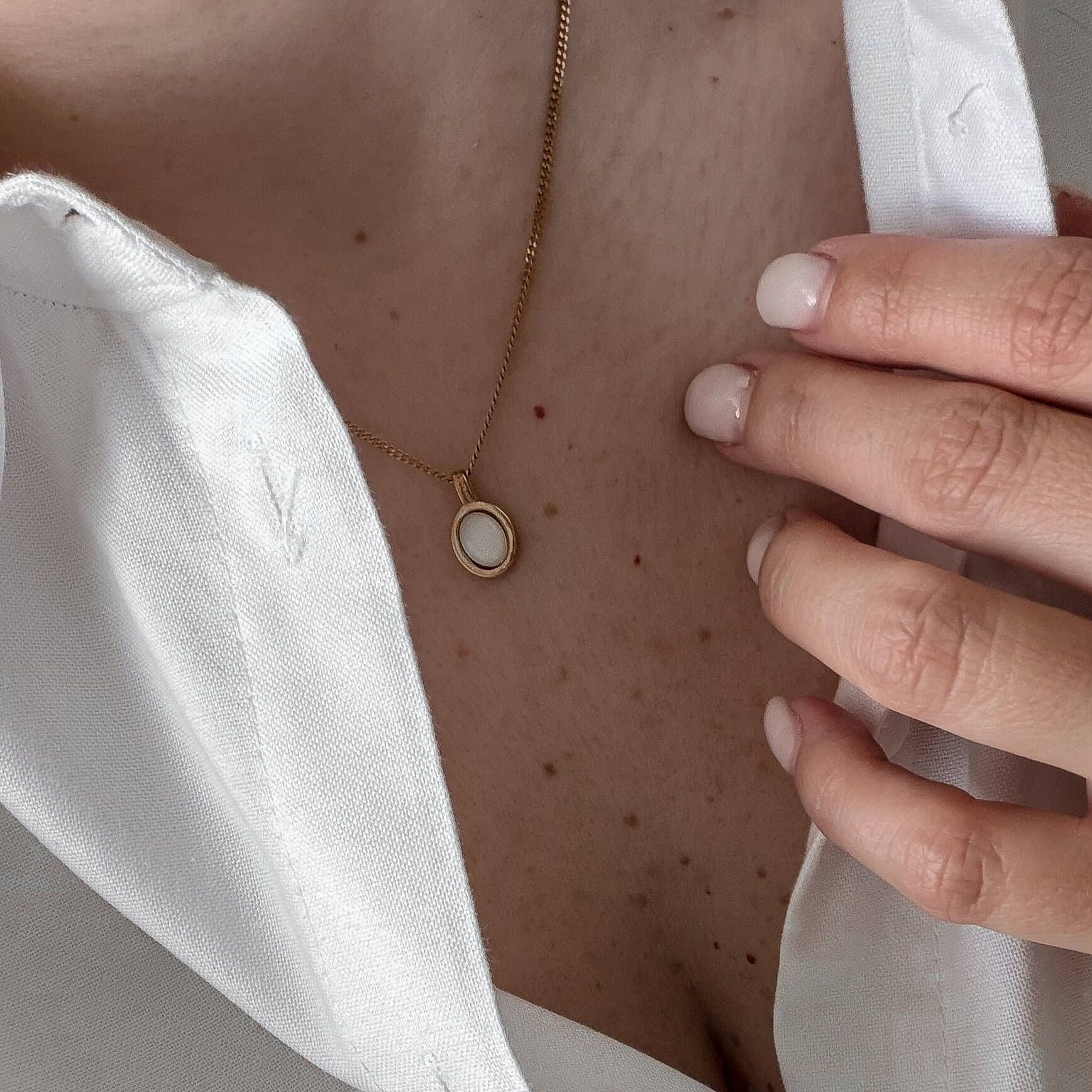 Oval Moonstone Necklace