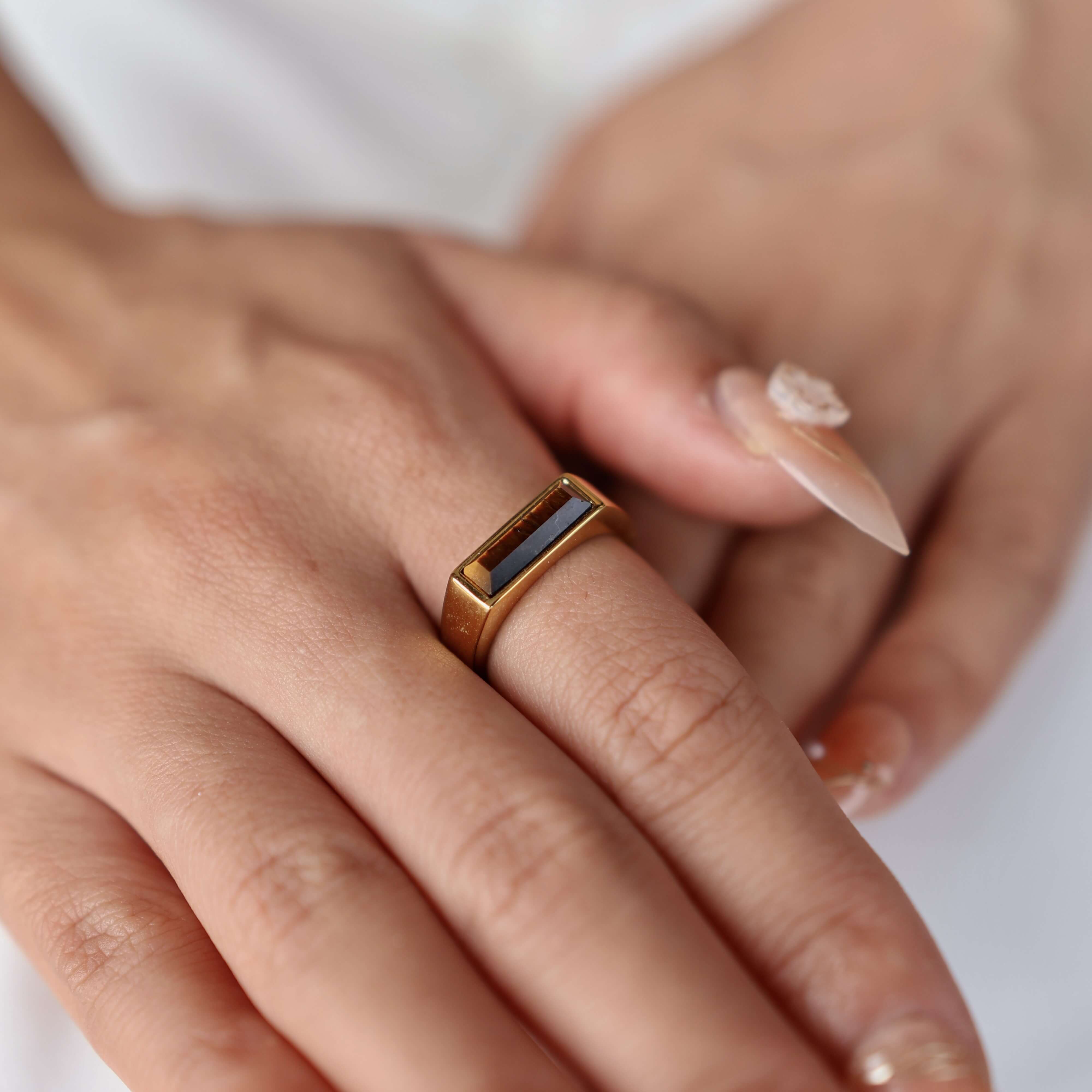 Bar_Tigers_Eye_Ring