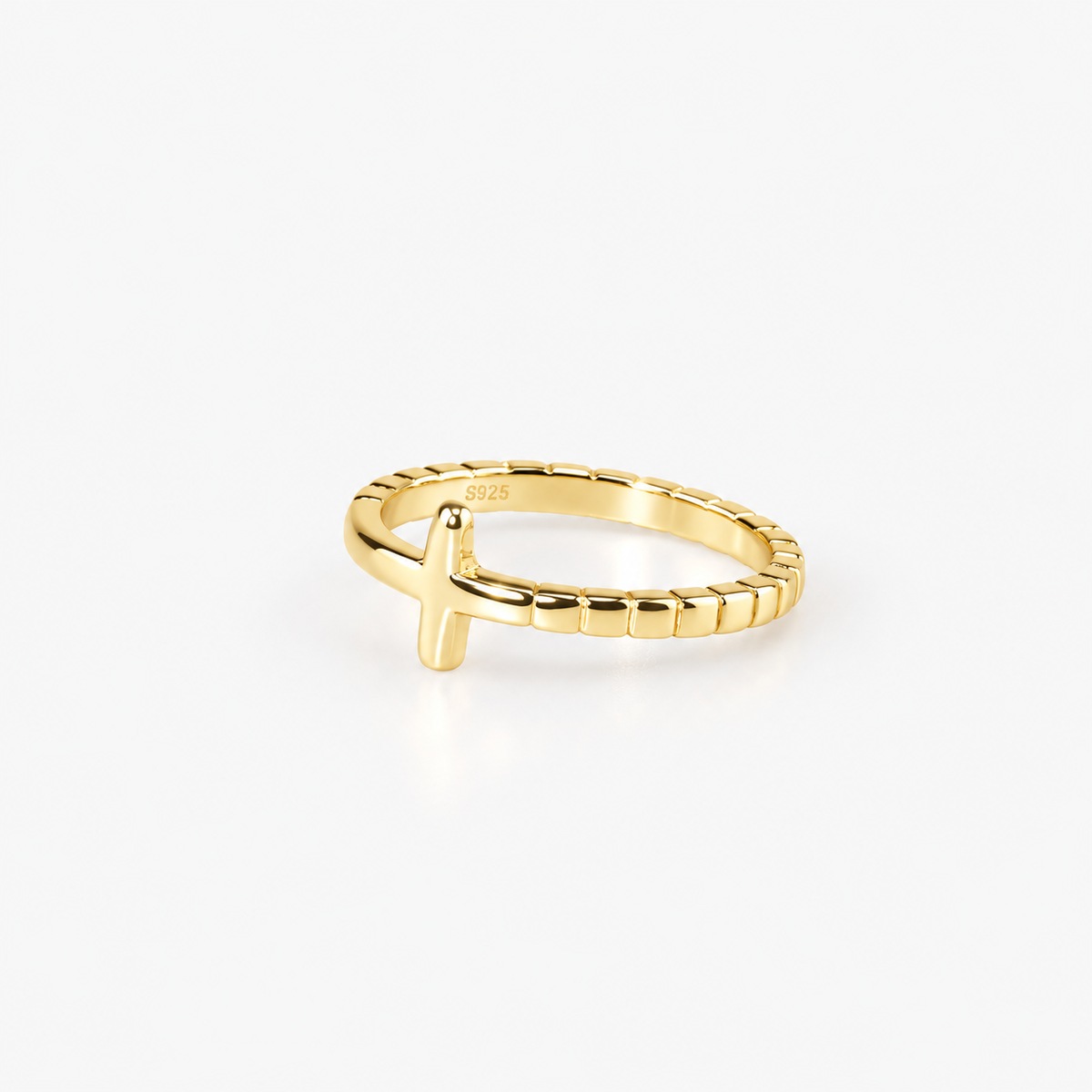 Cara Cross Ring