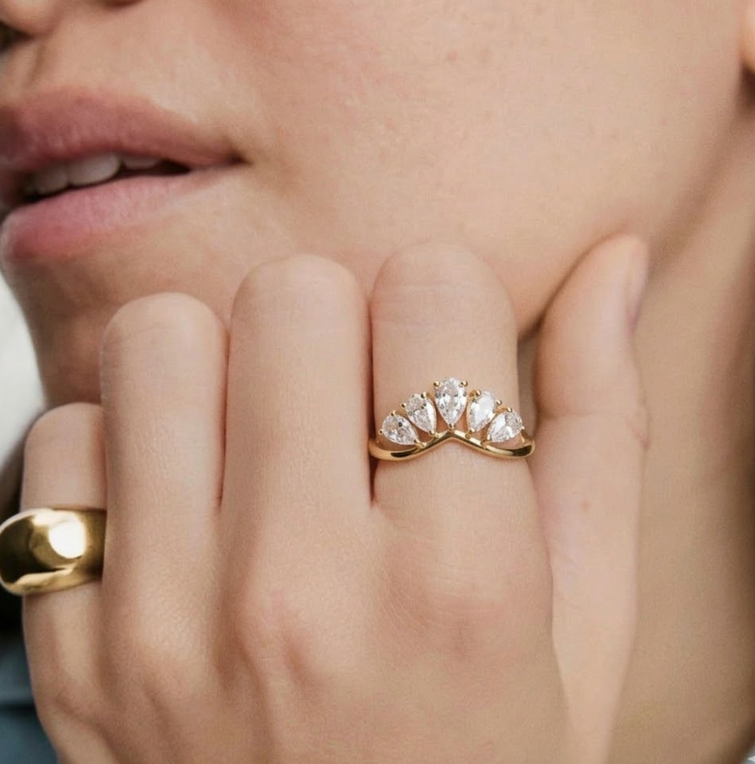 Chevron sparkling ring