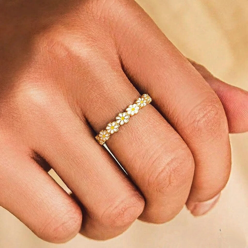Daisy Flower Band Ring