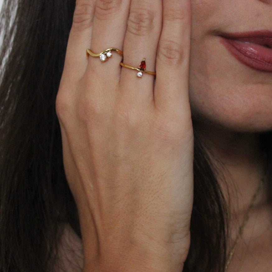 Meideya jewelry Delicate Sparkle Wave Ring