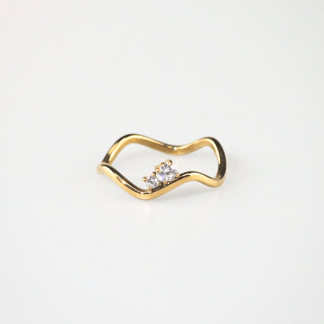Meideya jewelry Delicate Sparkle Wave Ring