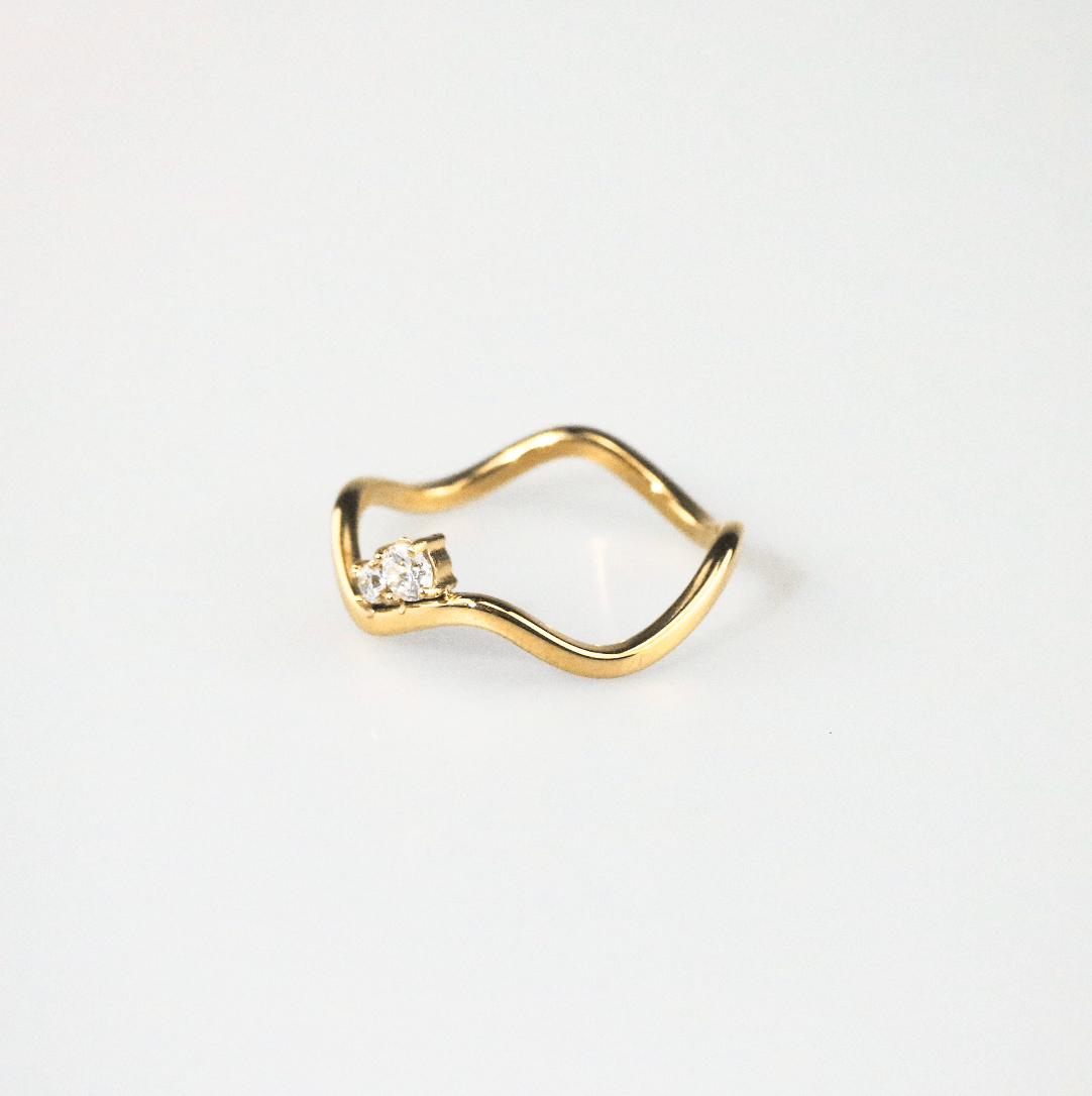 meideya jewelry Delicate Sparkle Wave Ring