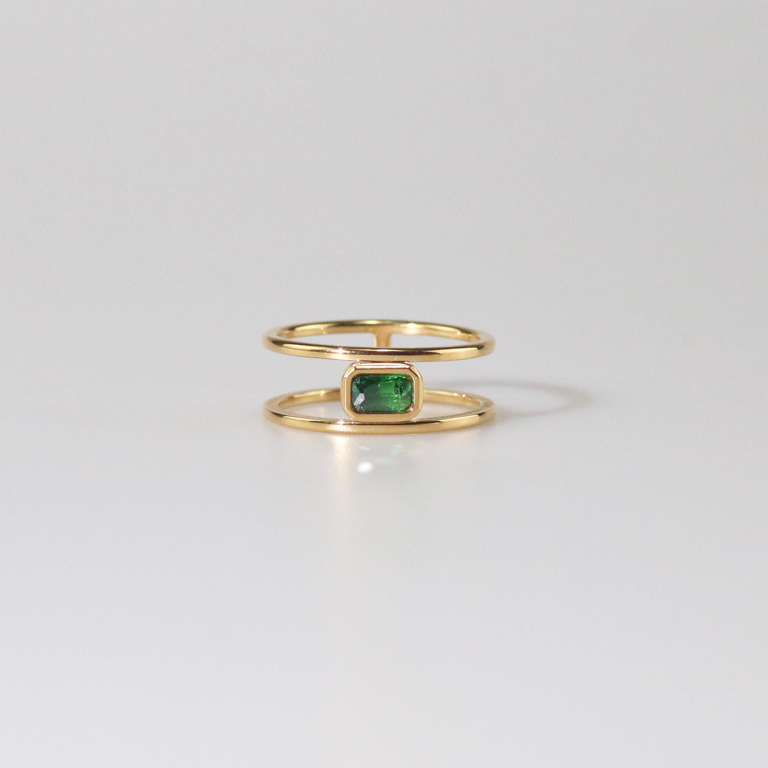 Meideya Jewelry Emerald Horizon Ring