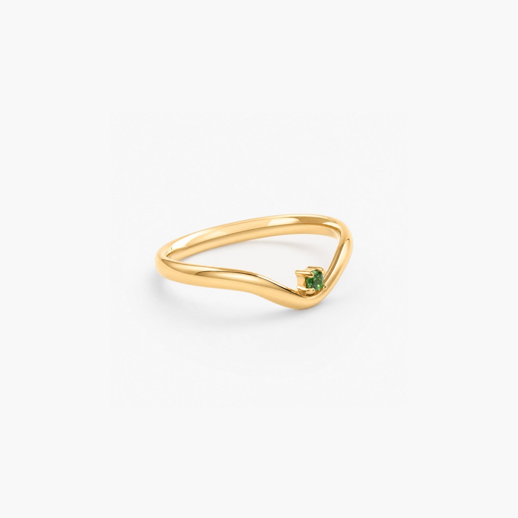 Emerald Dot Wave Ring