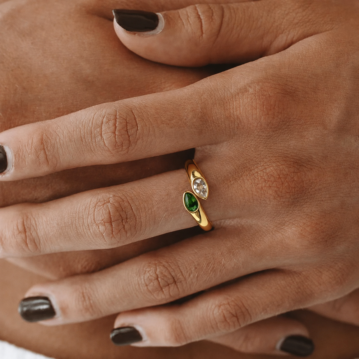 Emerald Toi Et Moi Ring