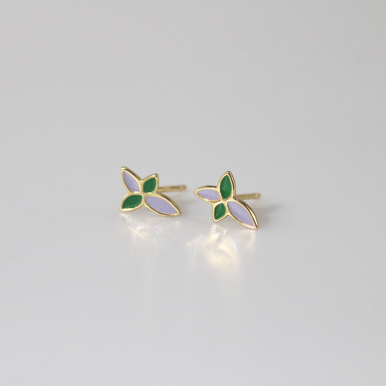 Meideya Jewelry Enamel Leaf Stud Earrings