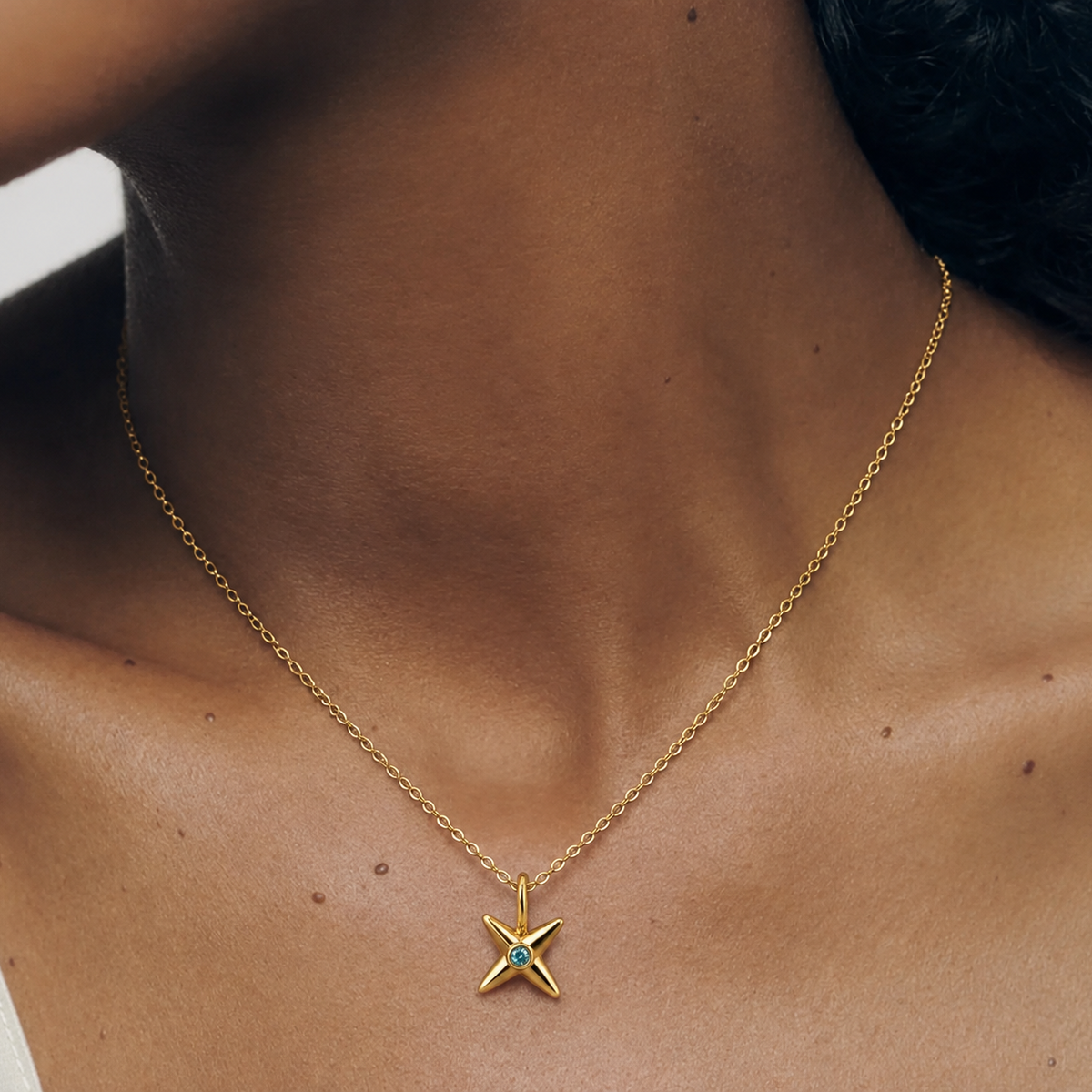 Estelle Star Pendant Necklace 2