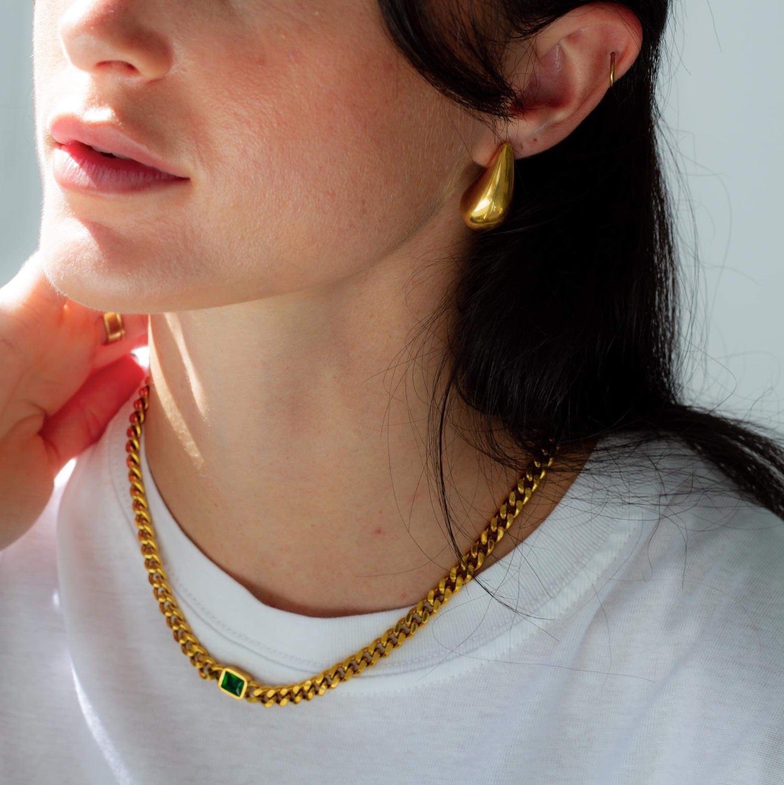 Meideya Jewelry Emerald Curb Chain Necklace