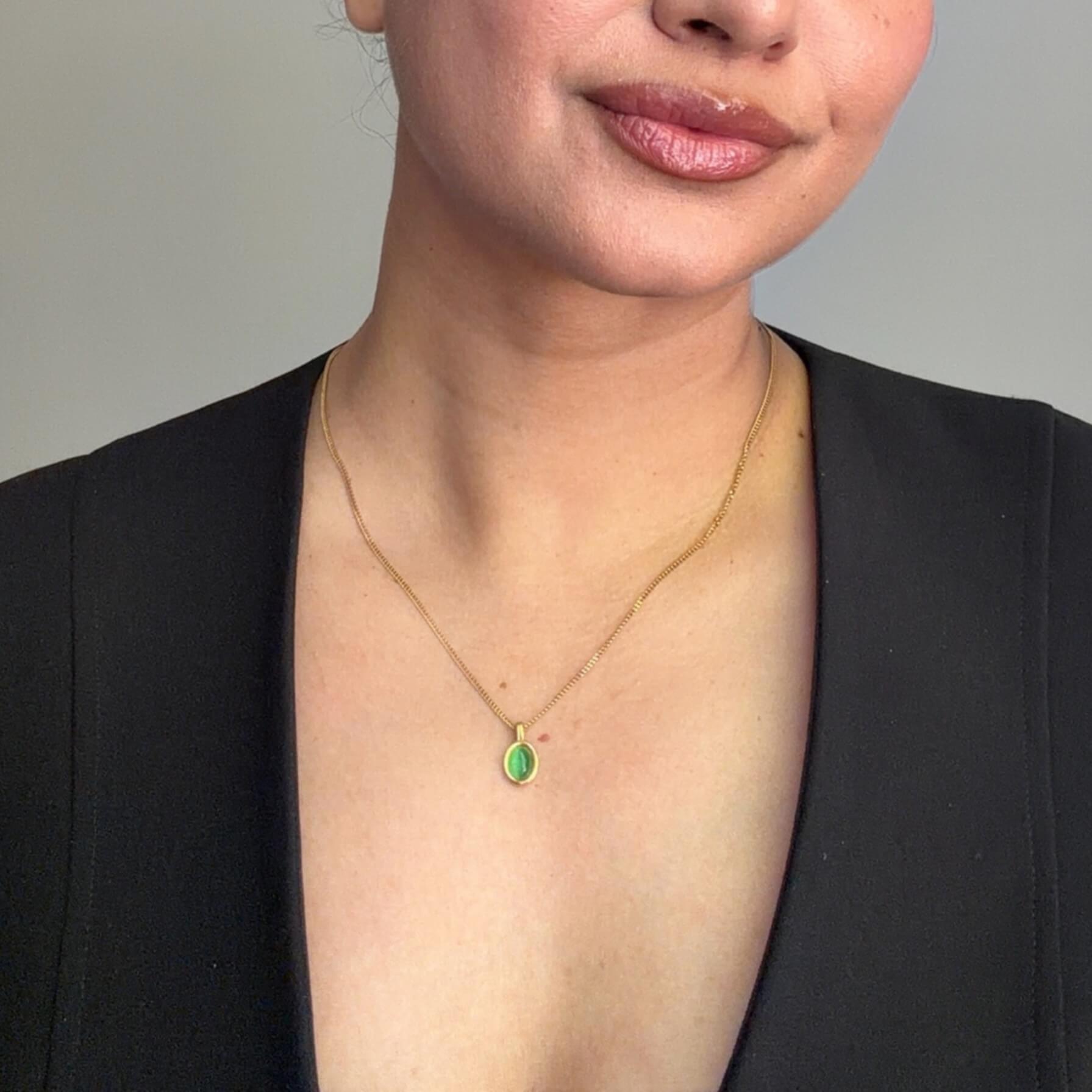 Oval_Green_Cats_Eye_Necklace