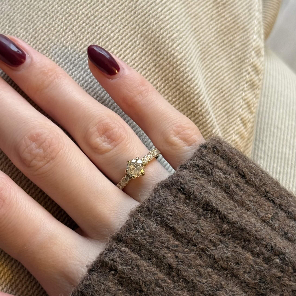 Pave_Solitaire_Ring