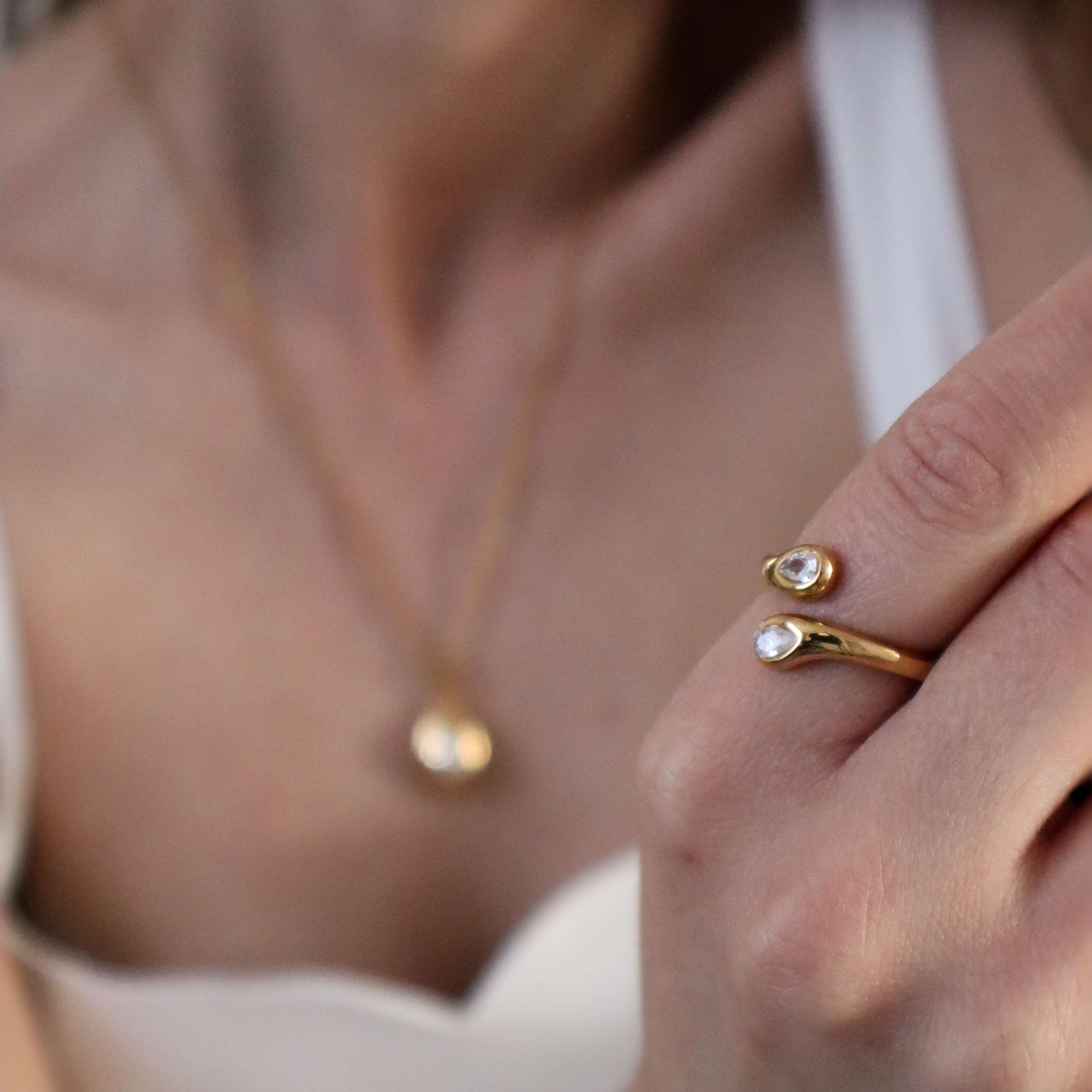 Meideya Jewelry Twin Teardrop CZ Ring