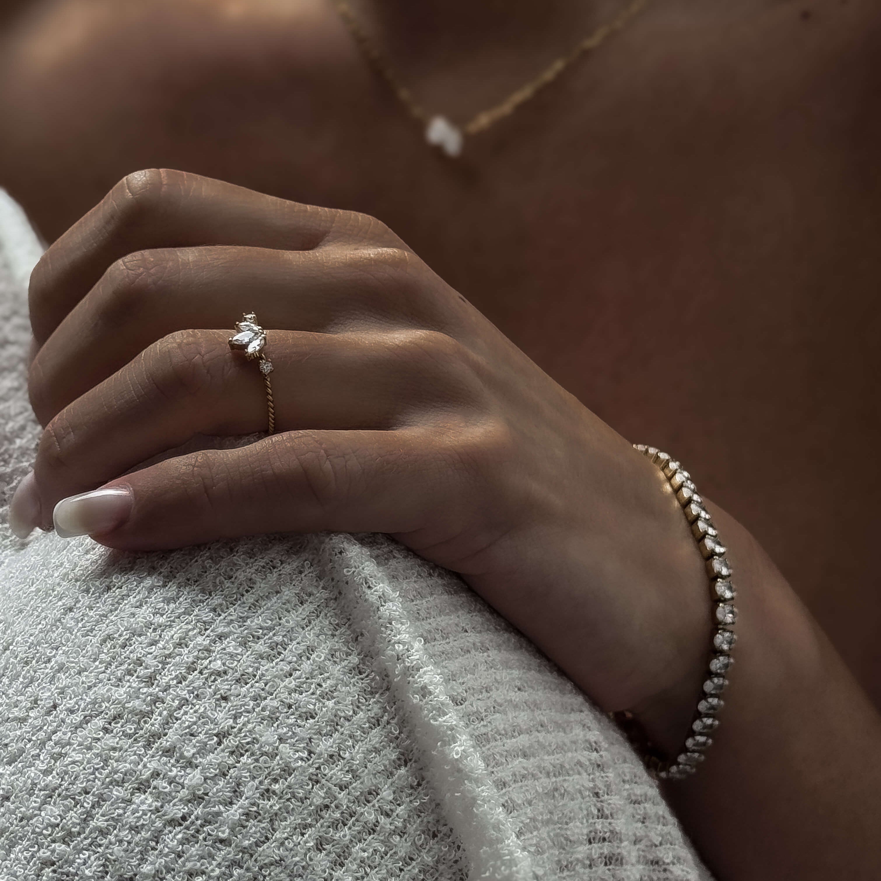 Meideya Jewlery Twist Crown Ring