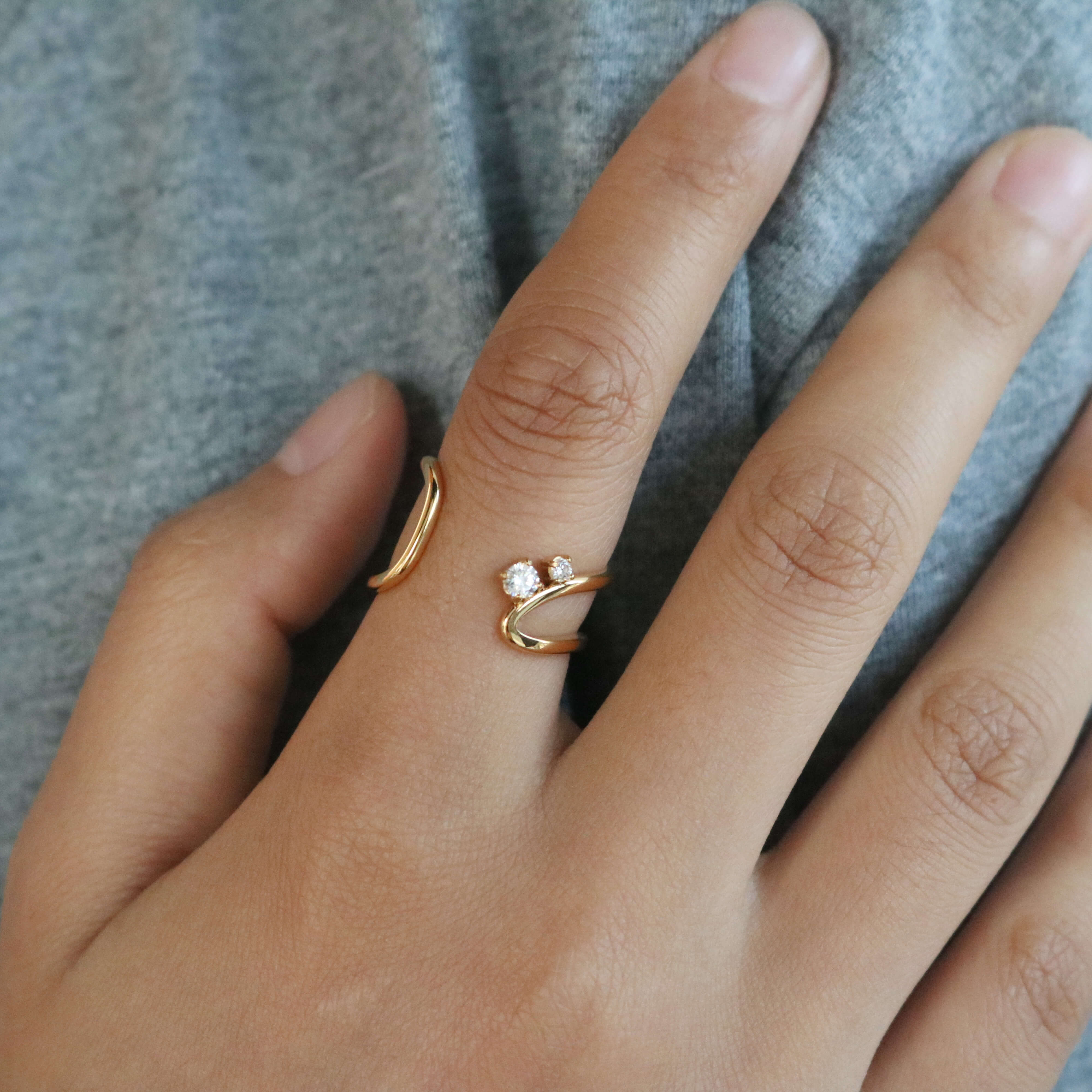 Vera Curve Twin Ring