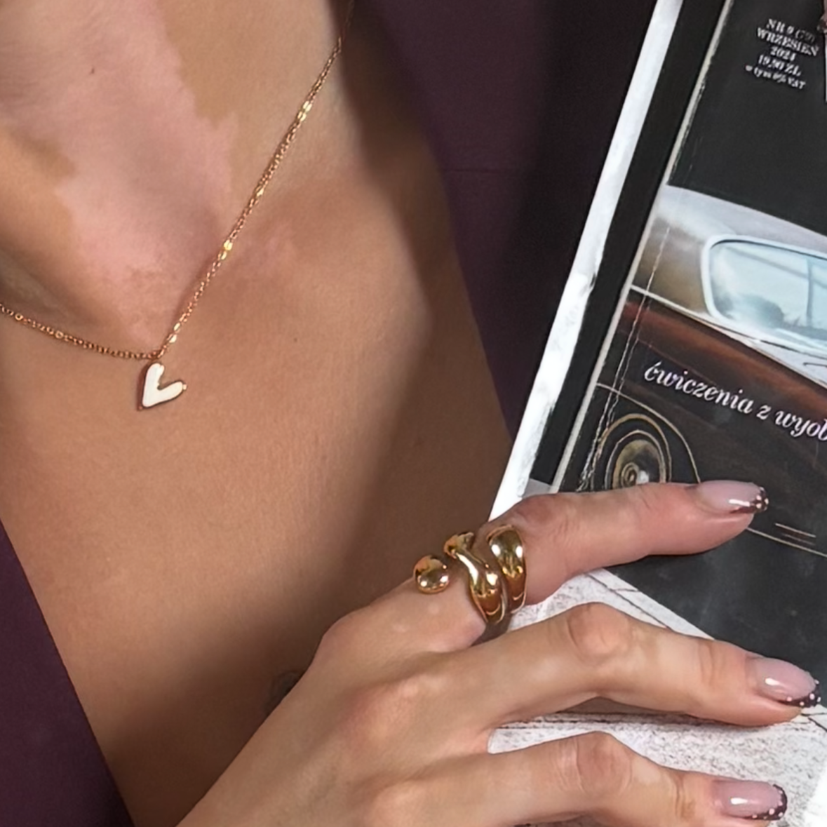 white heart necklace