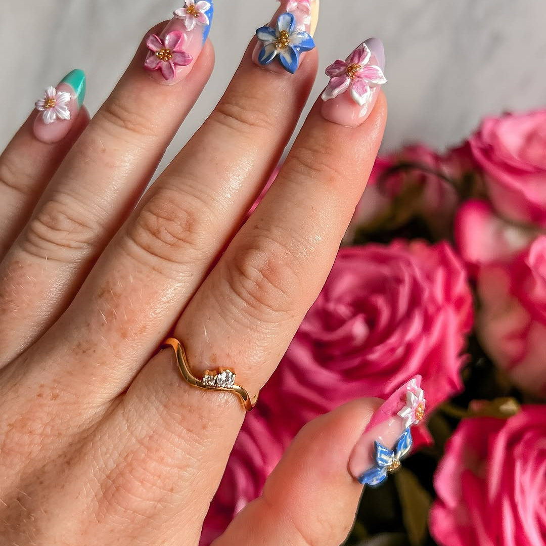 Delicate Sparkle Wave Ring