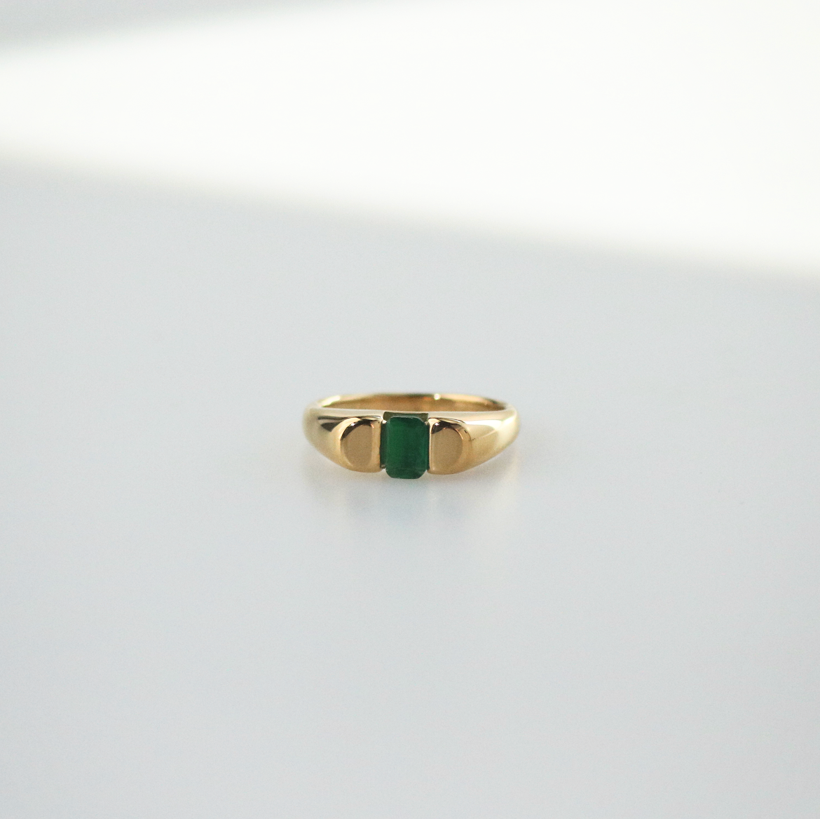 emerald singet ring