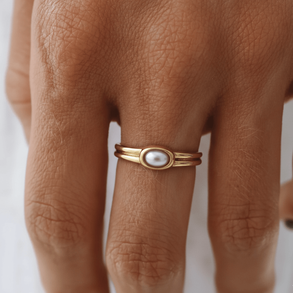 gold pearl ring