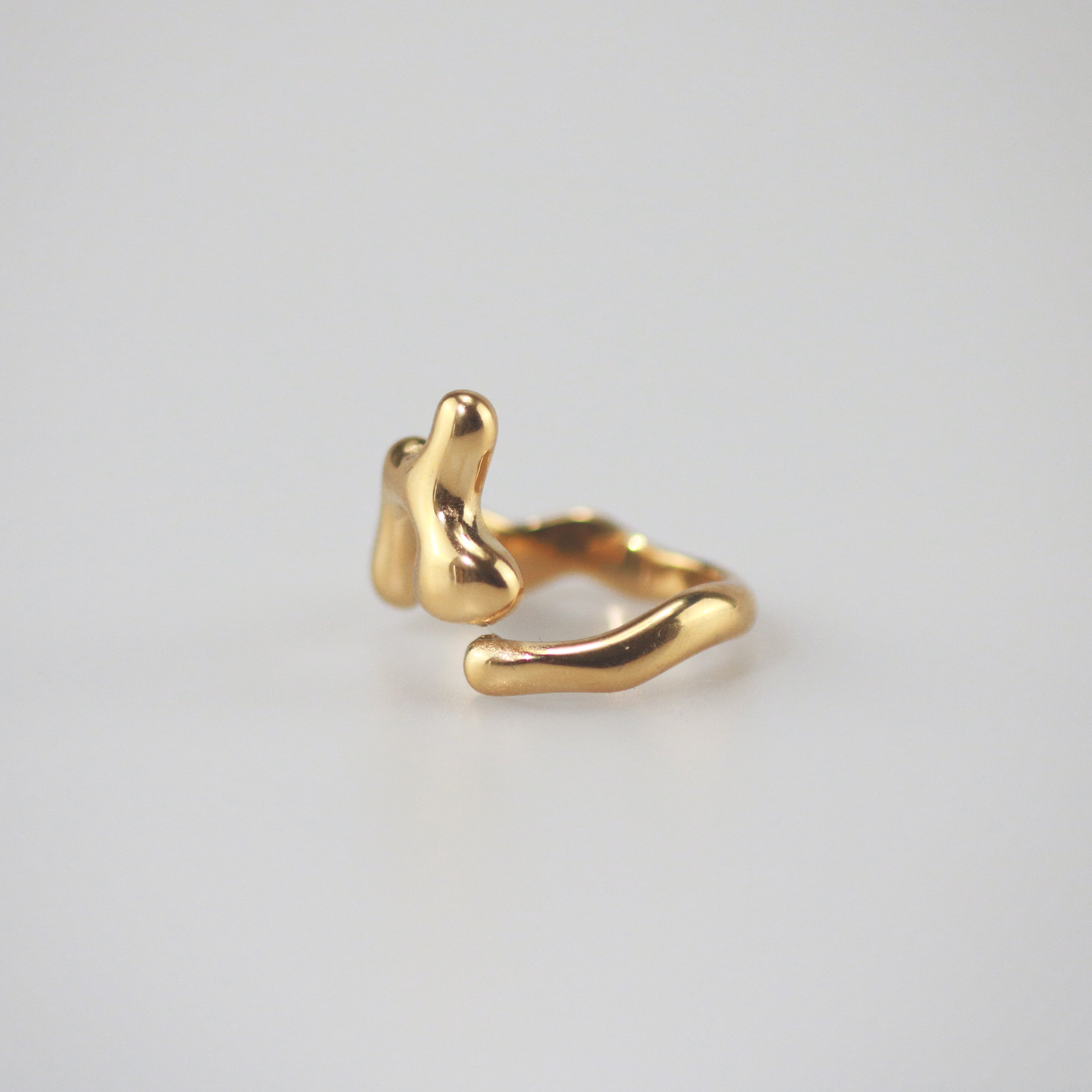 Meideya Jewelry Gold Sculpted Ring