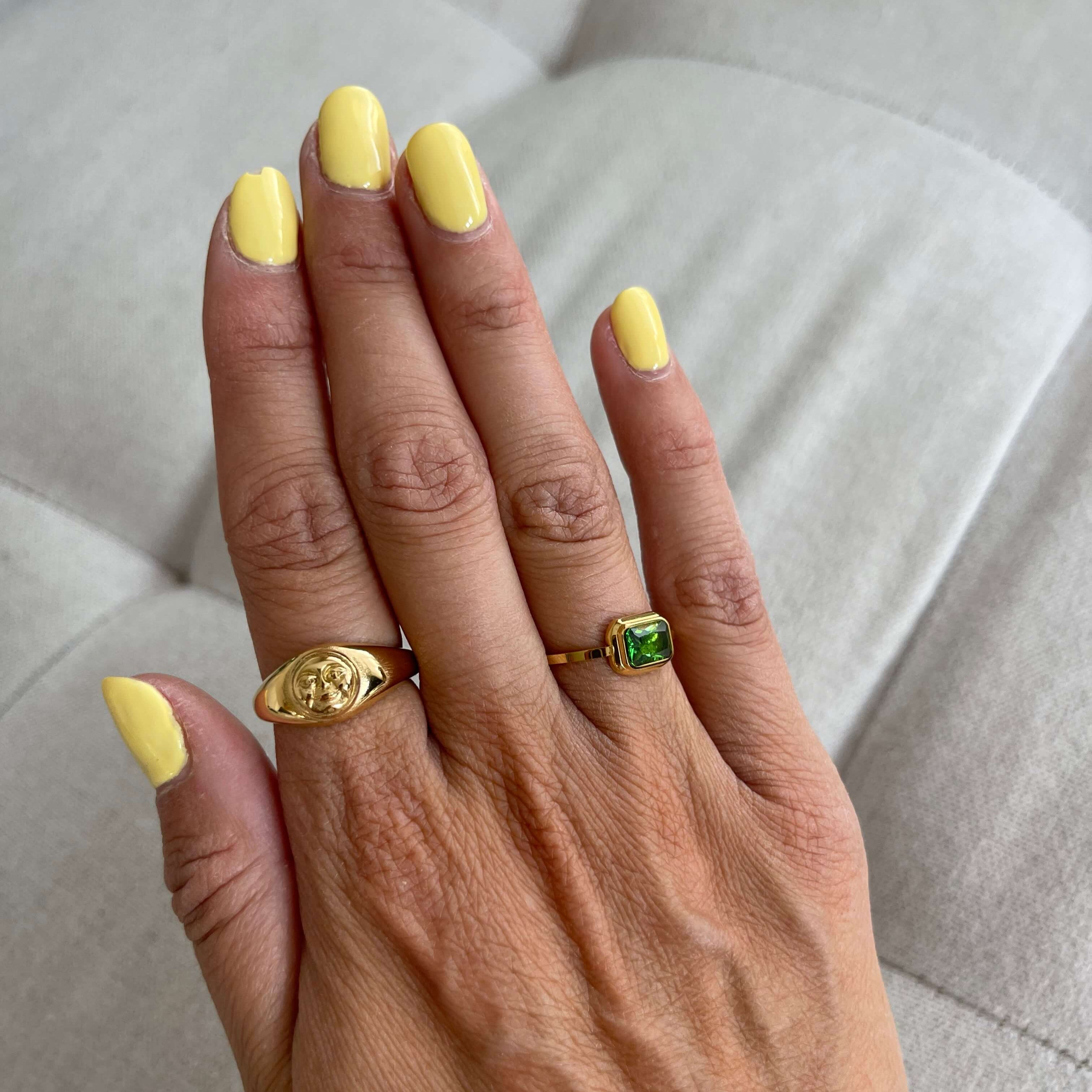 moonface signet ring