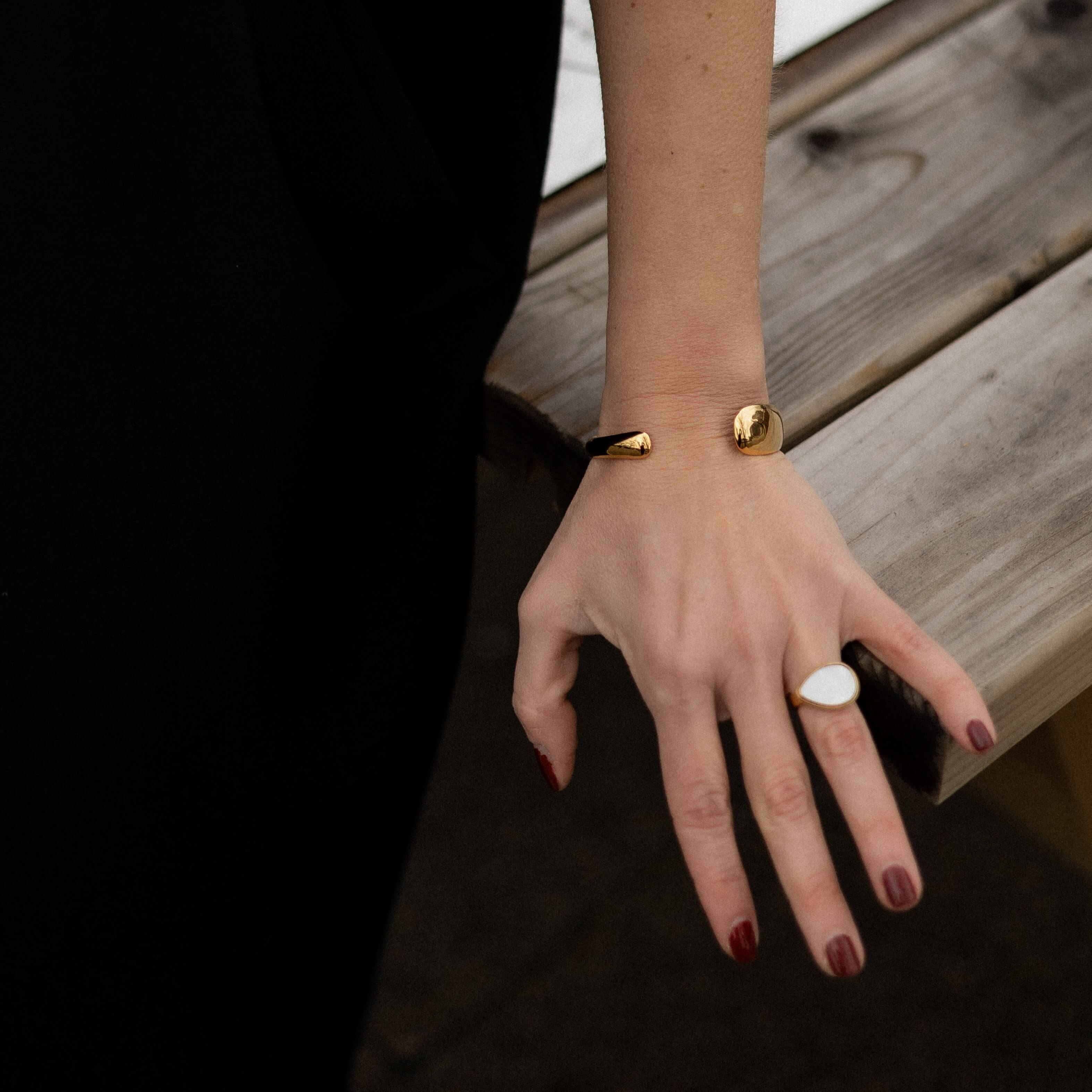 mother of pearl ring for women