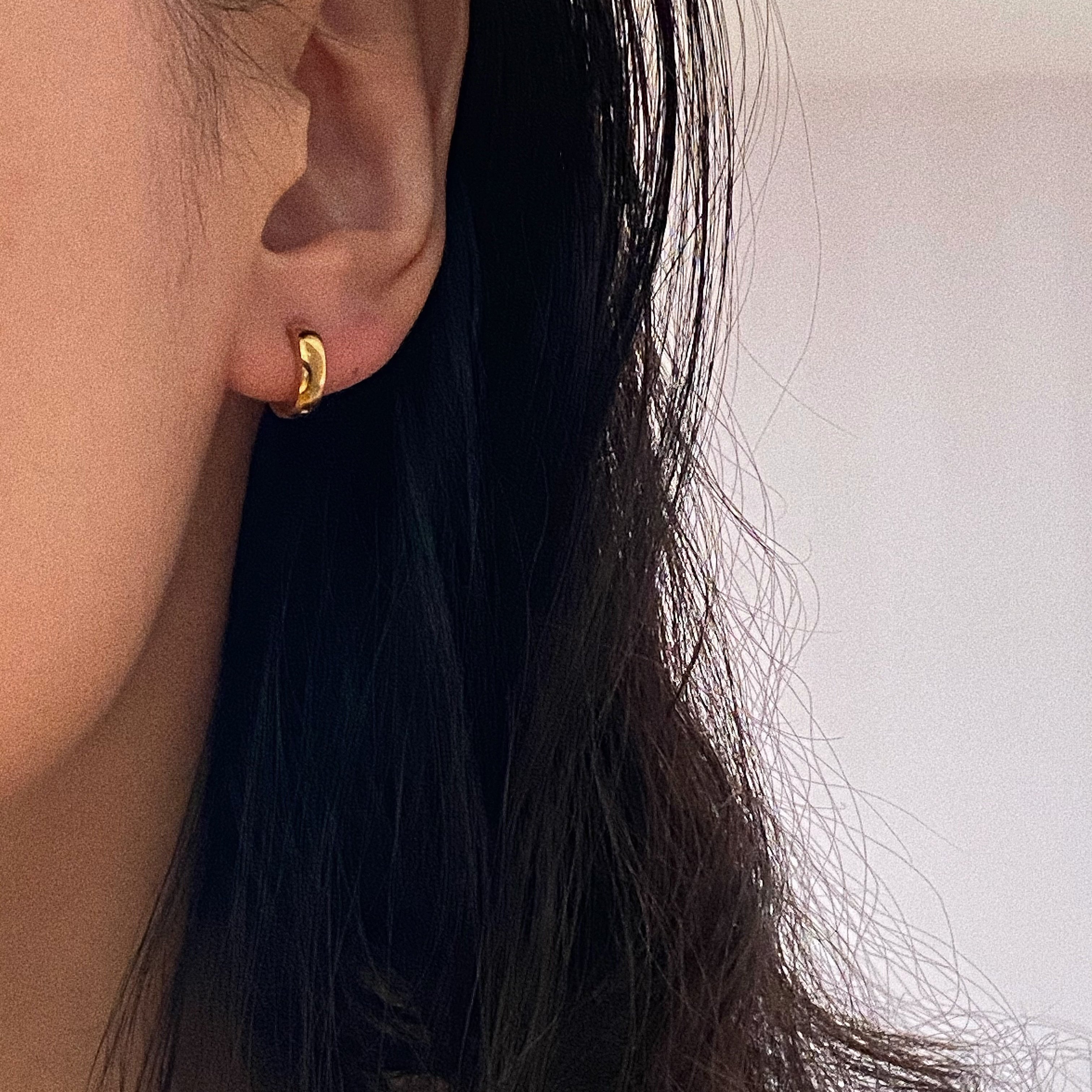 Meideya Jewelry tiny gold hoops for everyday