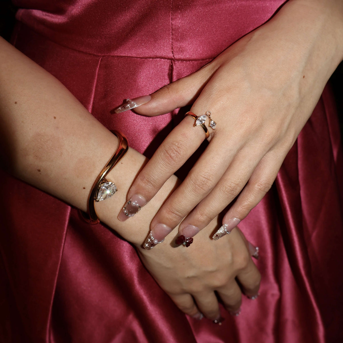 wavy-pear-cuff