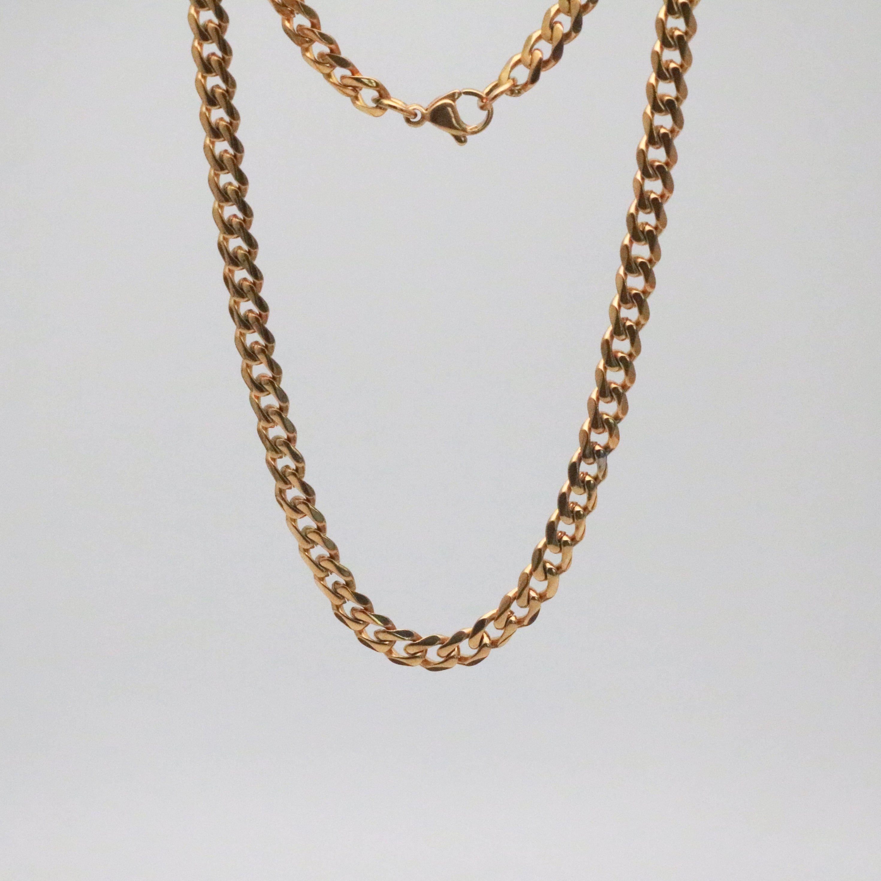 Cora Curb Chain Necklace