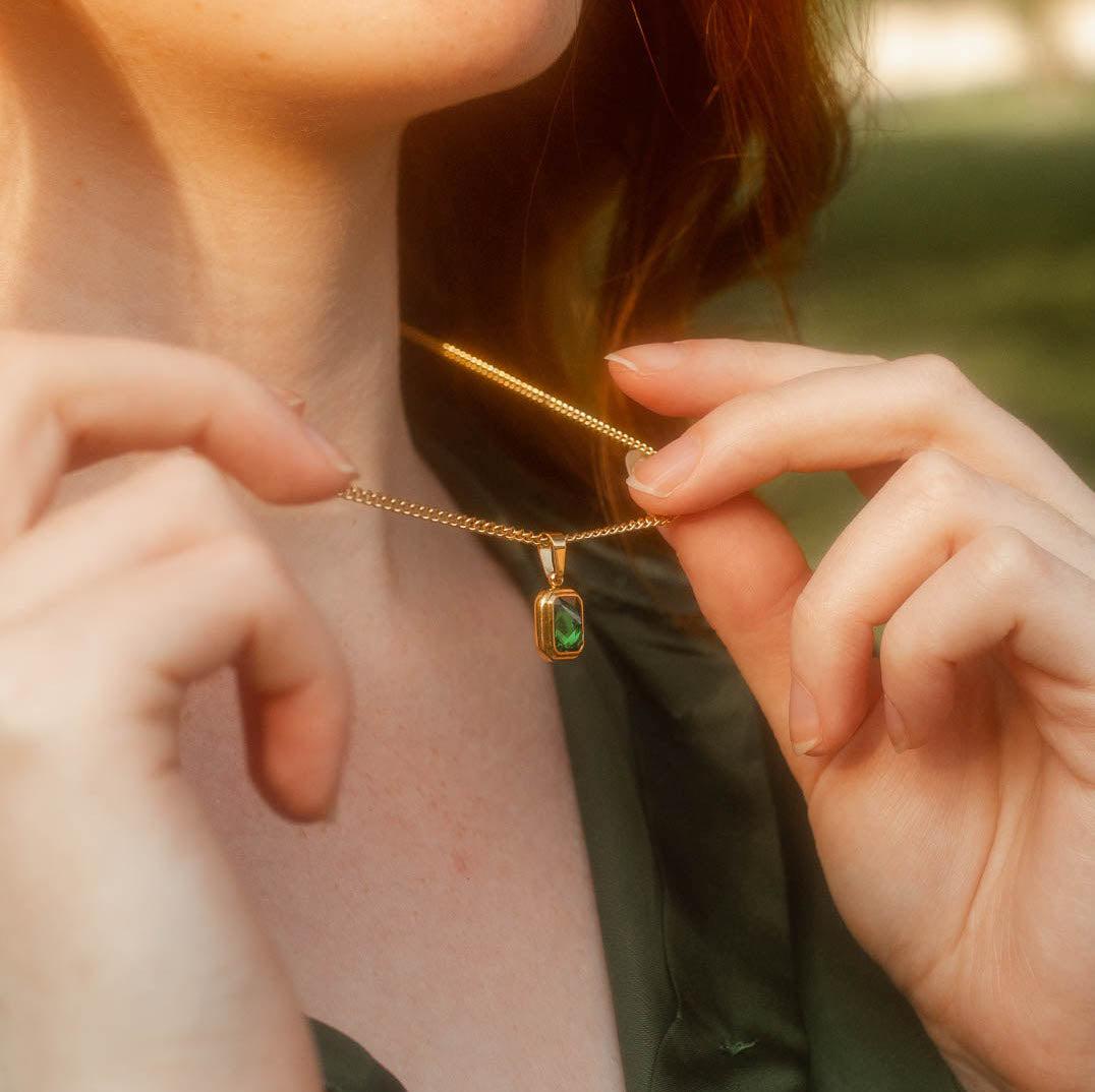 Emerald Stone Pendant Necklace