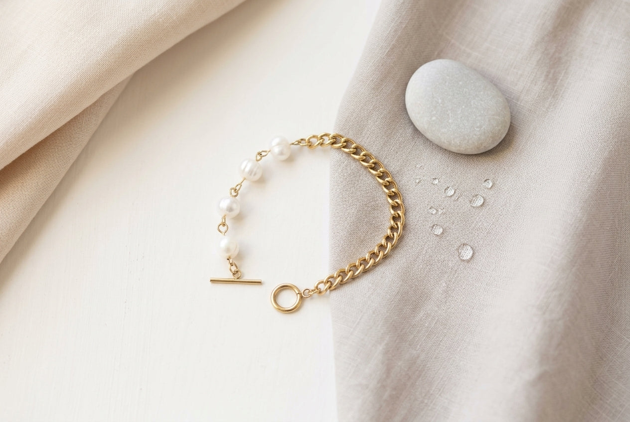 Dainty Gold Bracelets: A Style & Buyer's Guide