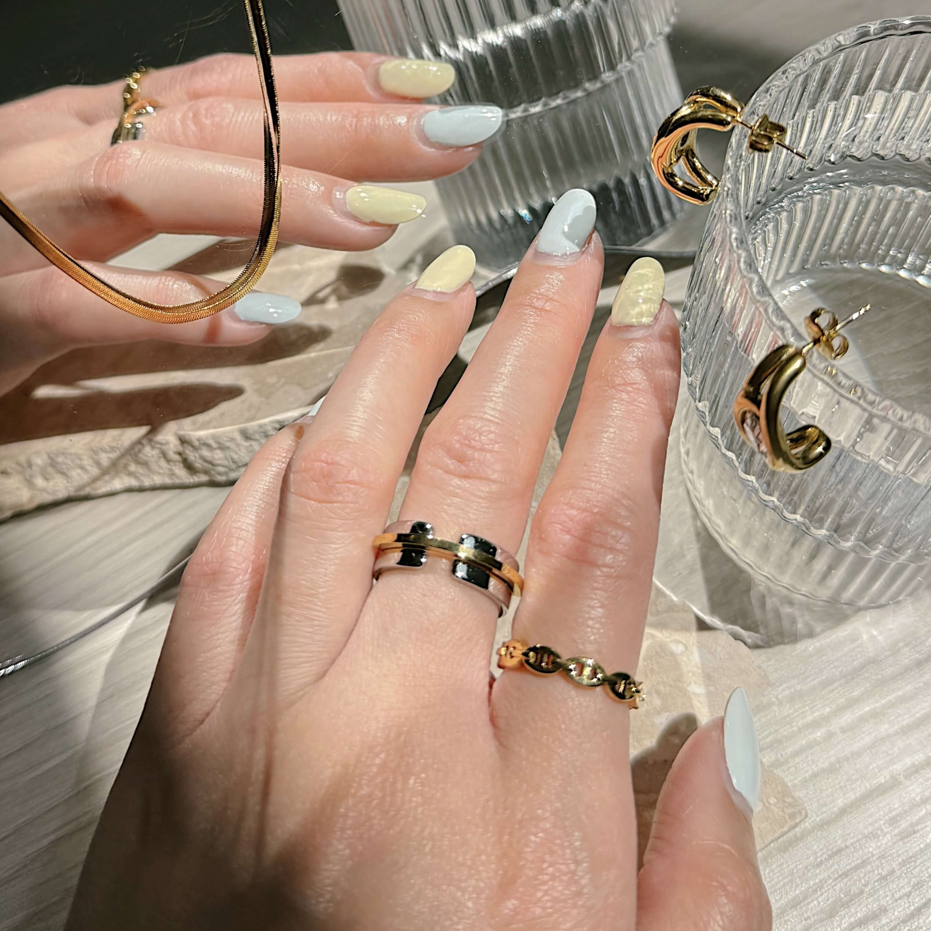 Hollow Out Stackable Band Ring