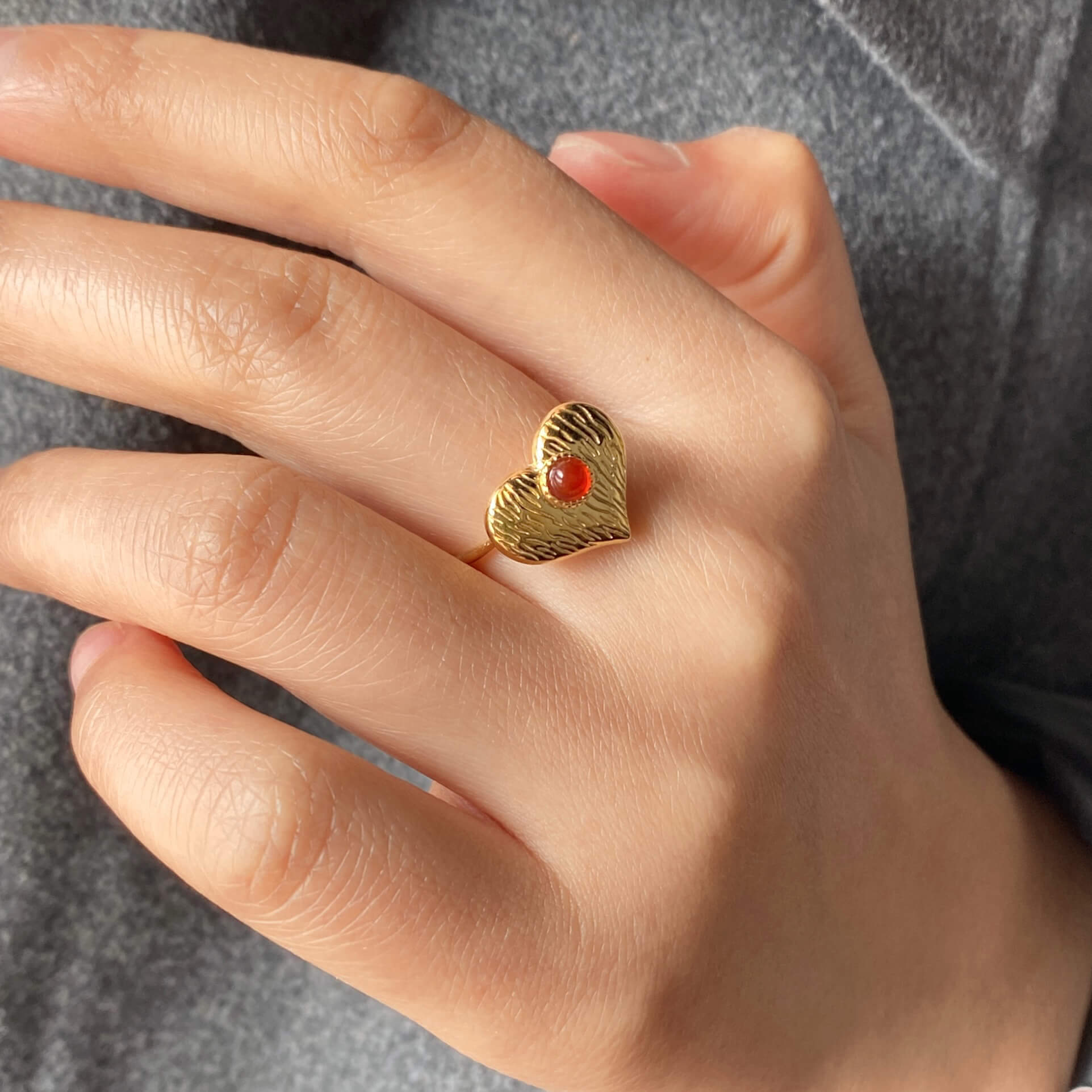Ardor Heart Ring