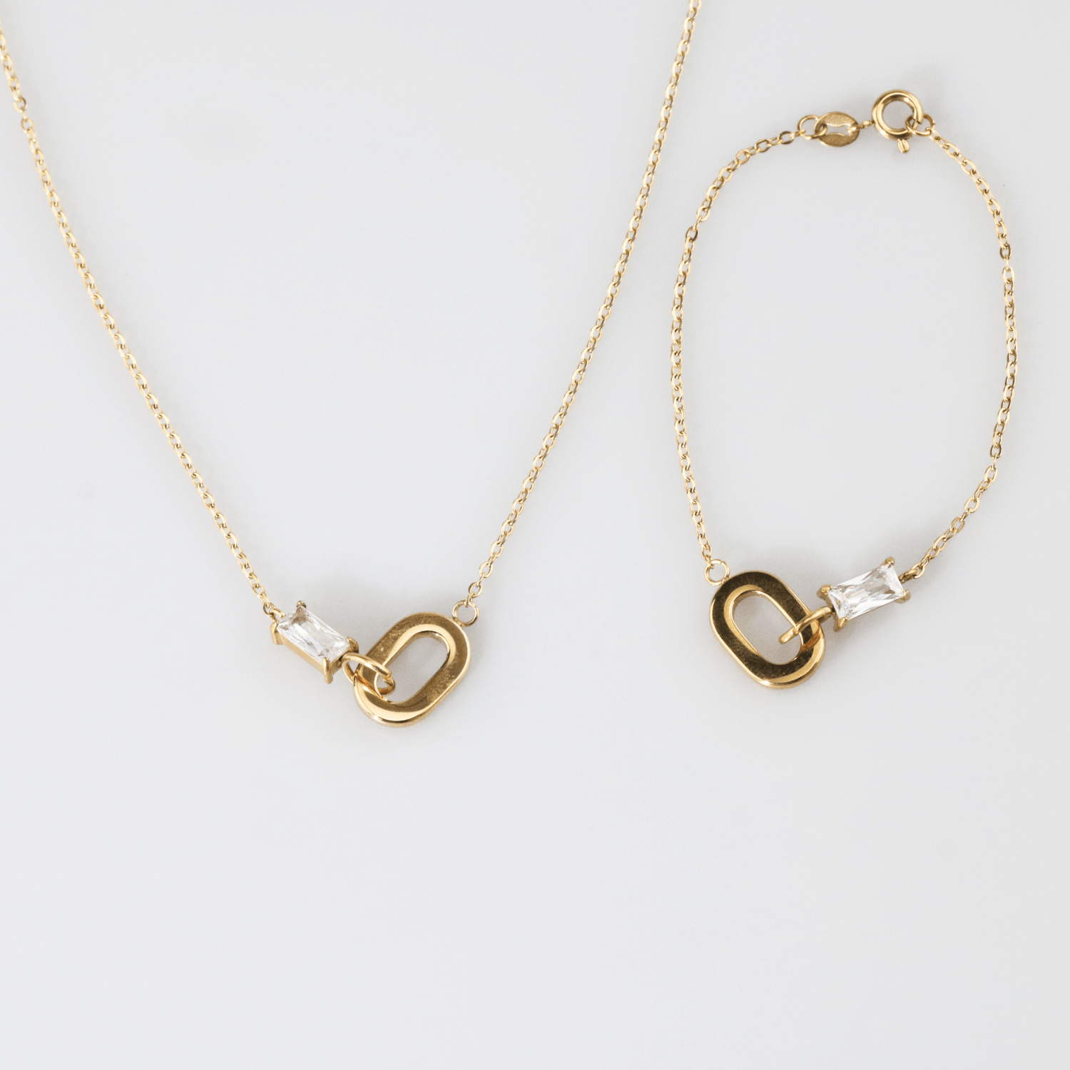 Baguette Oval Link Set - White