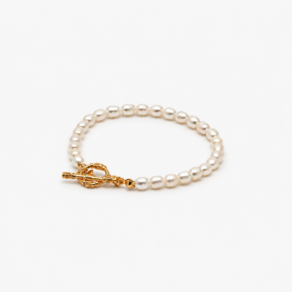 Pearl Toggle Bracelet