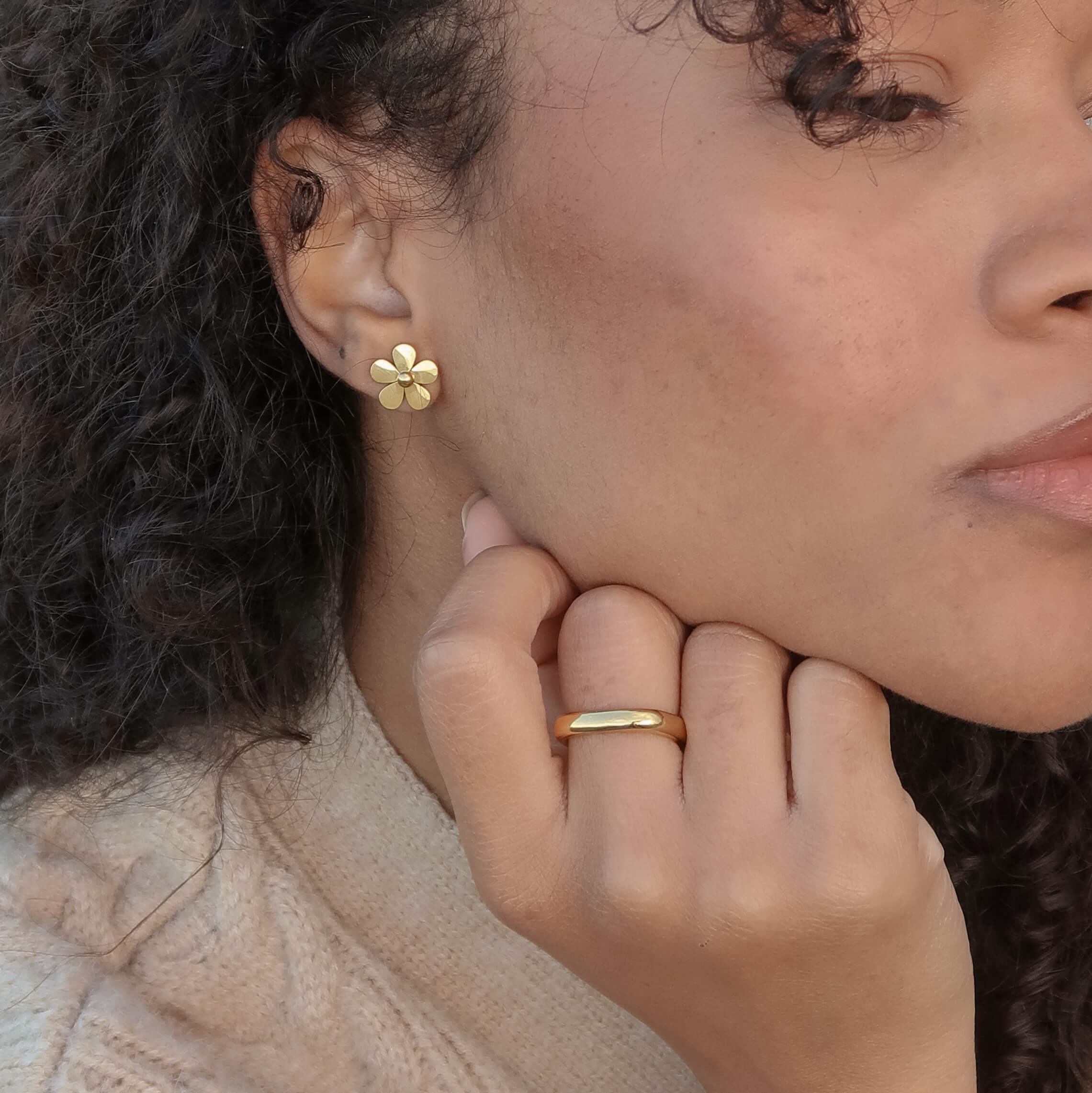  Meideya Jewelry Flower Stud Earrings