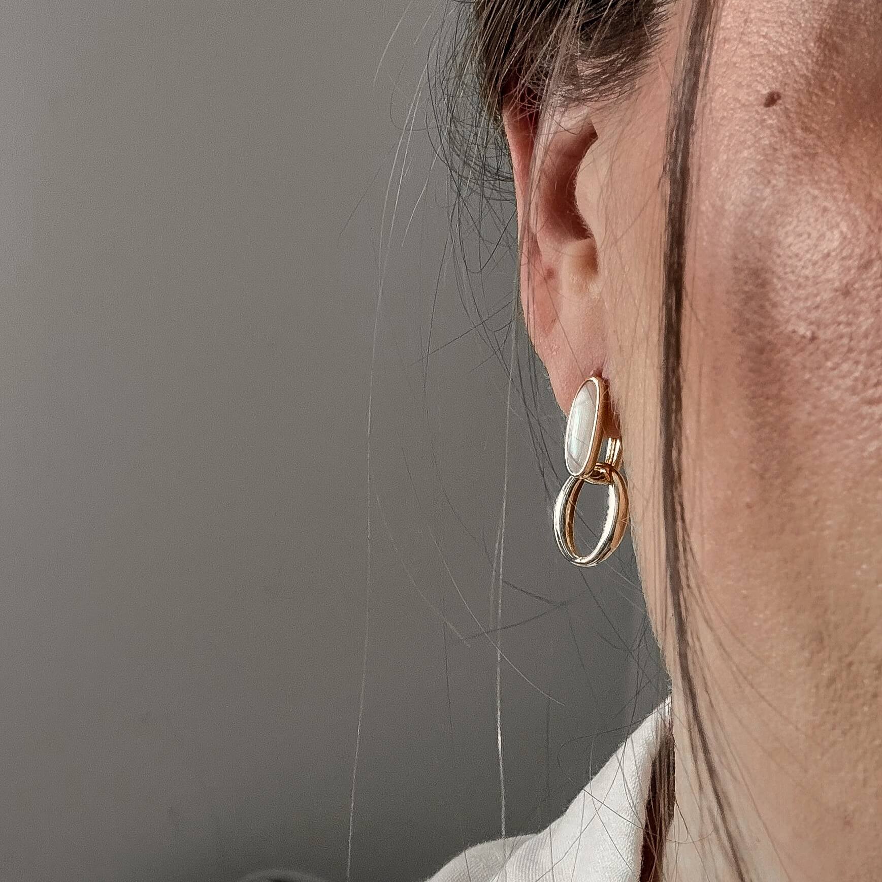 Nerida_Mother_of_Pearl_Hoop_Earrings
