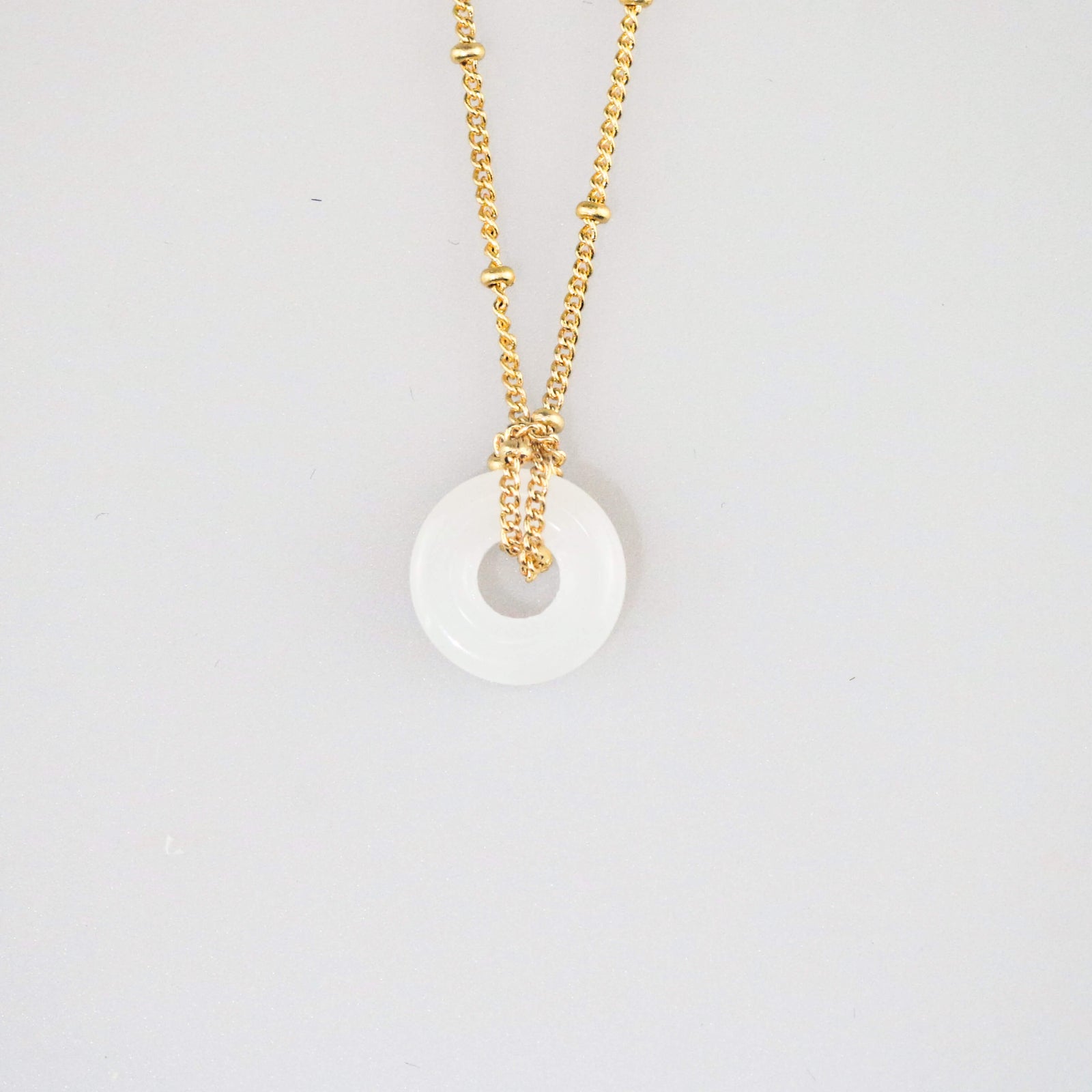  Meideya Jewelry White Jade Loop Necklace