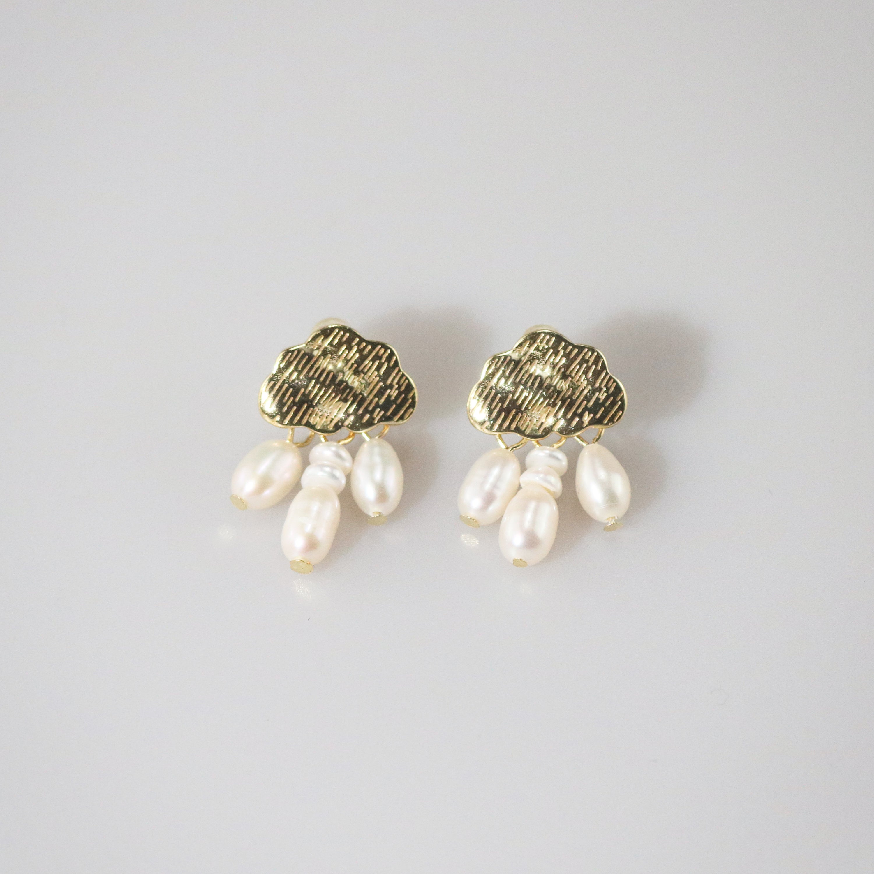 Meideya Jewelry Cloud and Rain Pearl Earrings