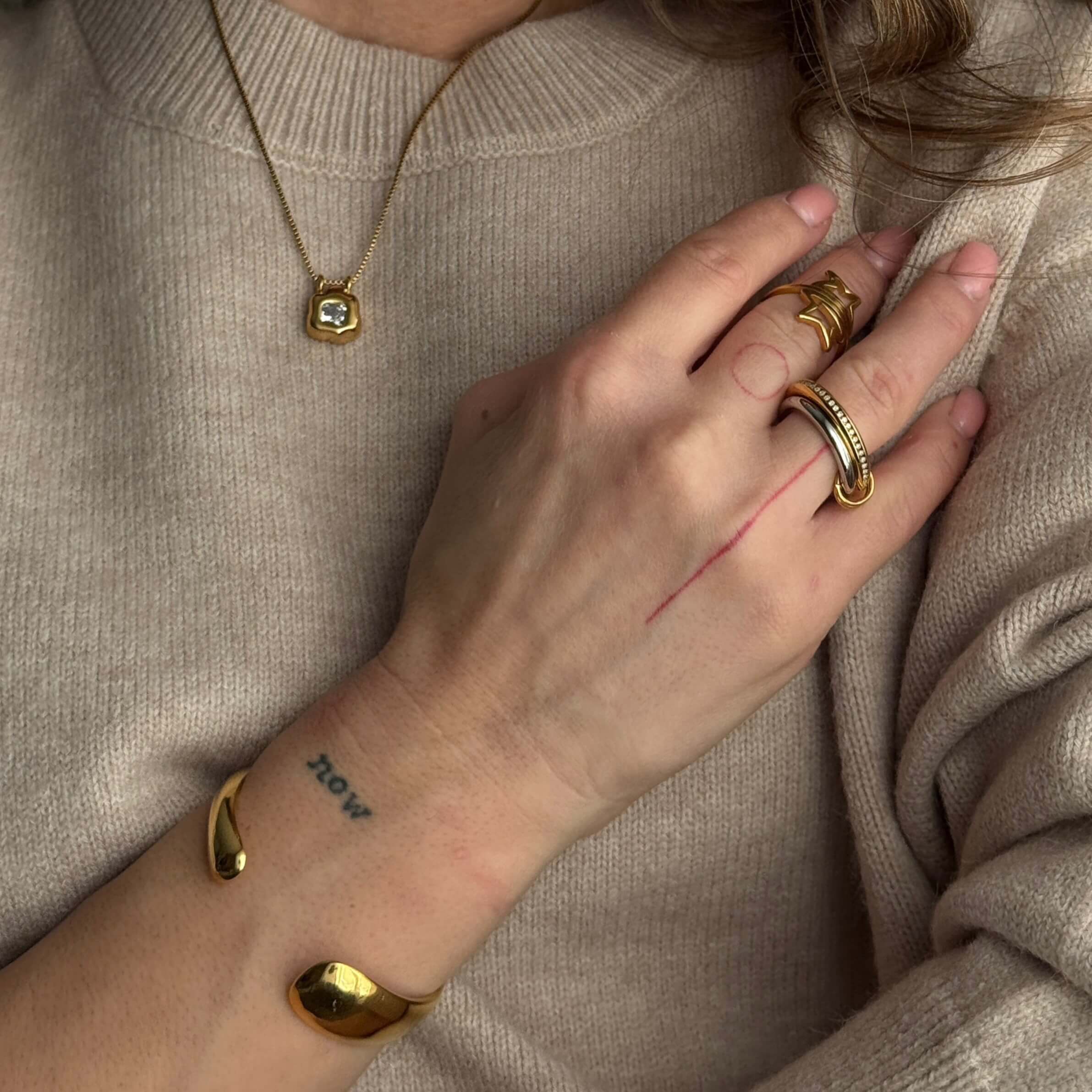 gold flow cuff