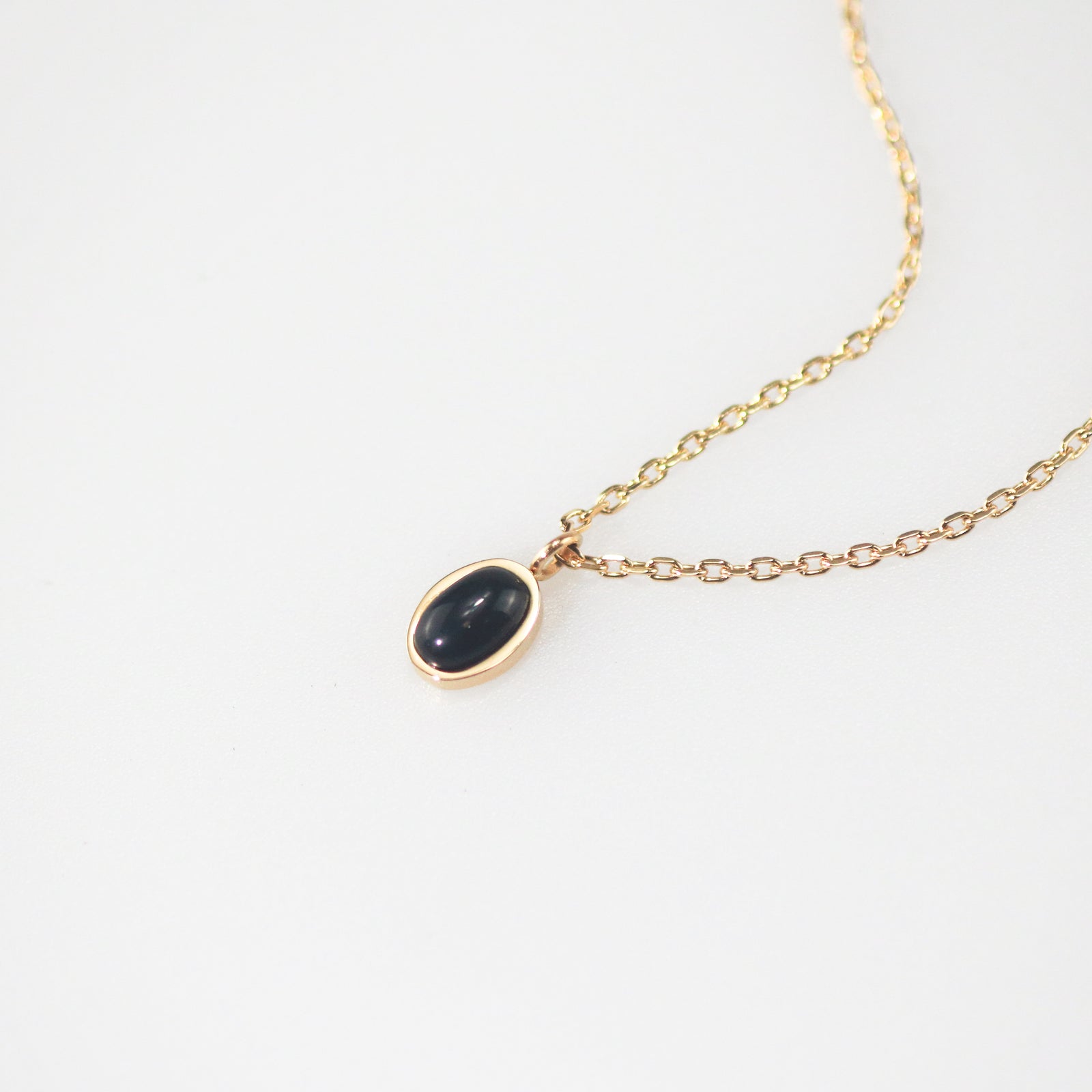Meideya Jewelry Tiny Oval Black Onyx Necklace