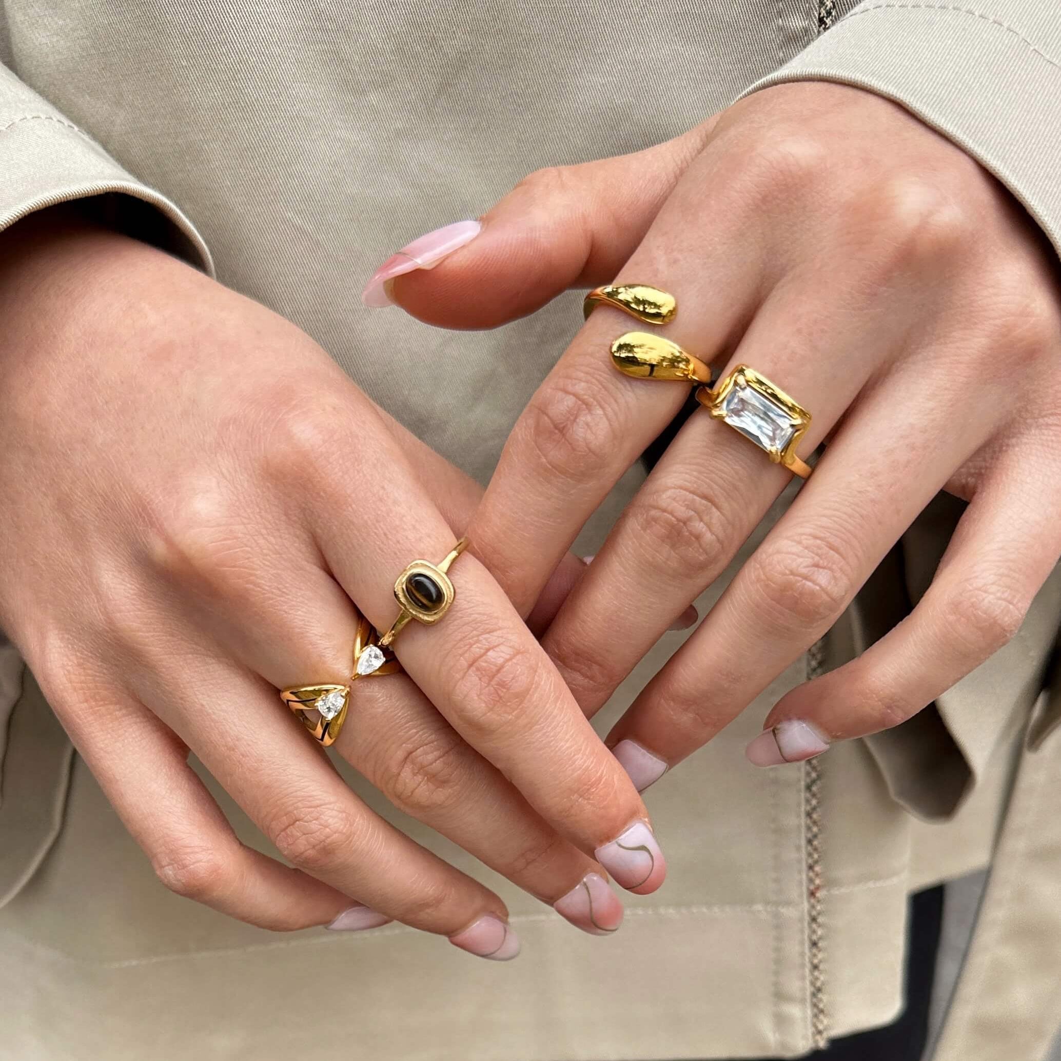 Minimal Tiger's Eye Ring