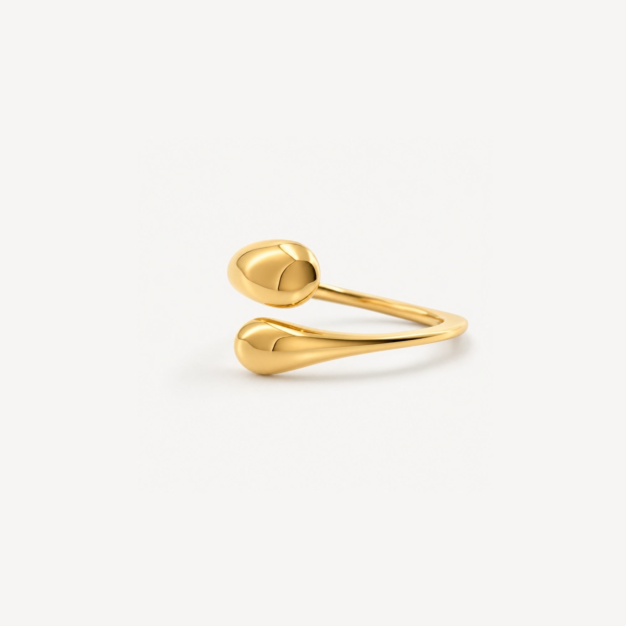 Maggie Hug Ring