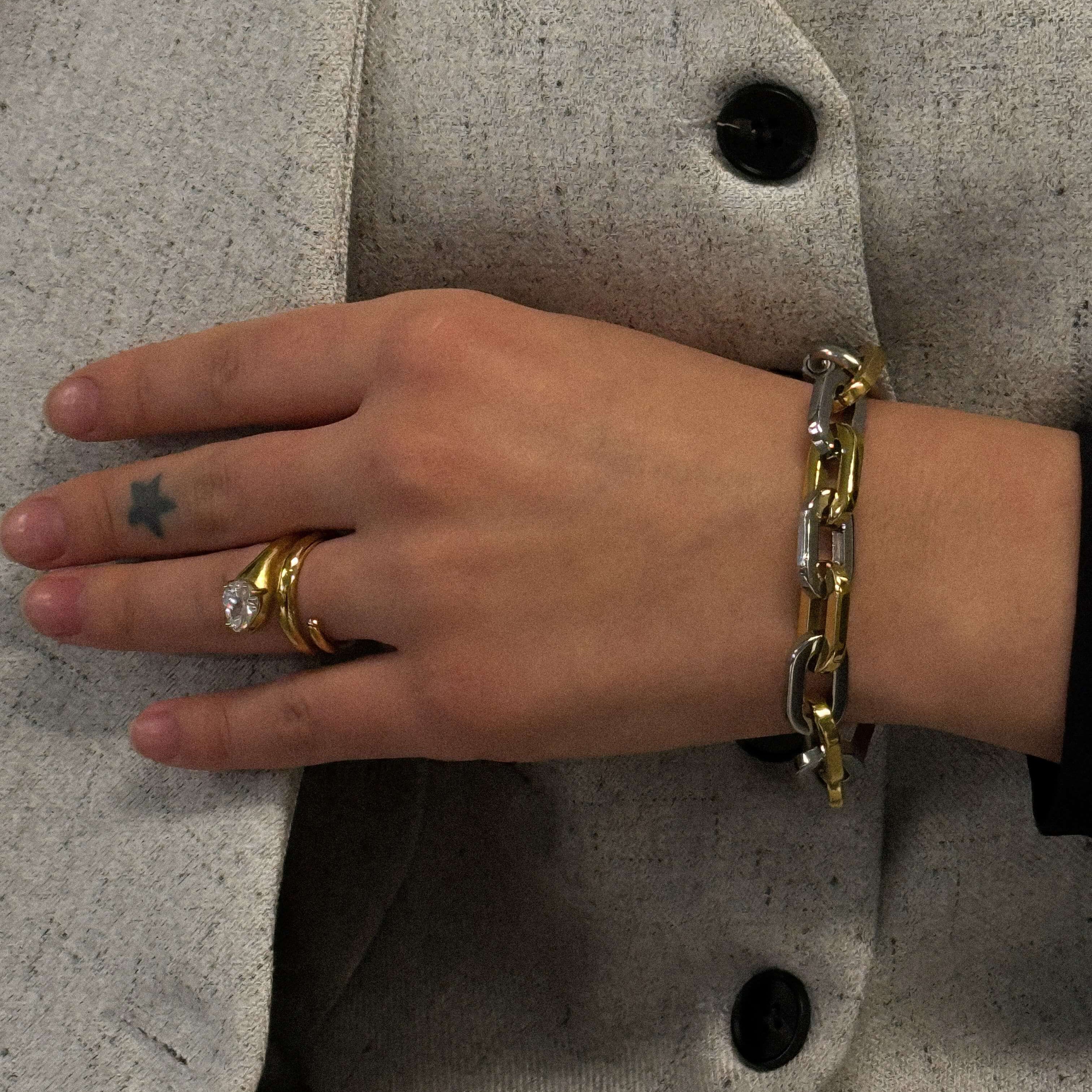 Spiral Pear-Cut Ring