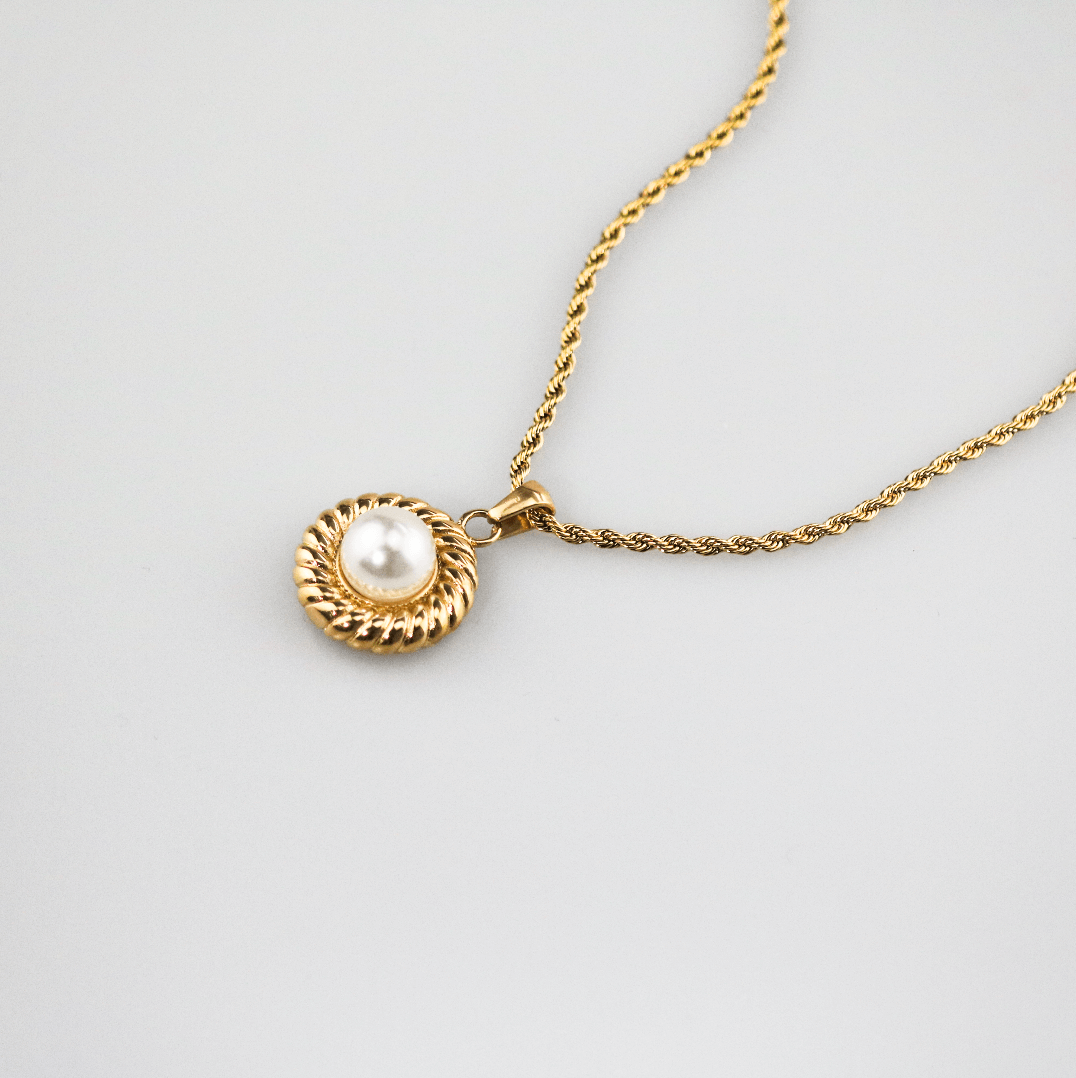 vintage pearl pendant necklace with twisted rope chain