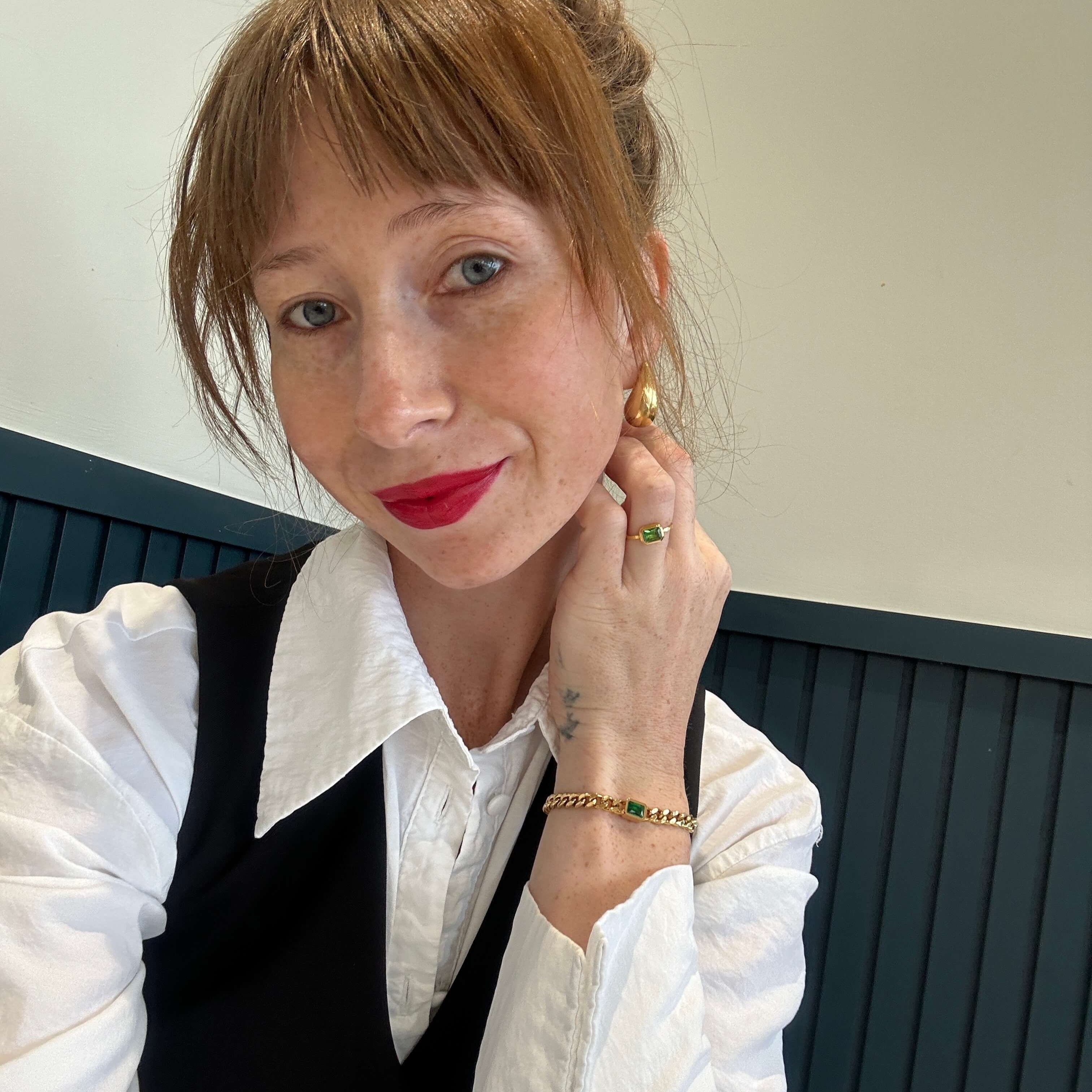 Emerald Gem Curb Chain Bracelet