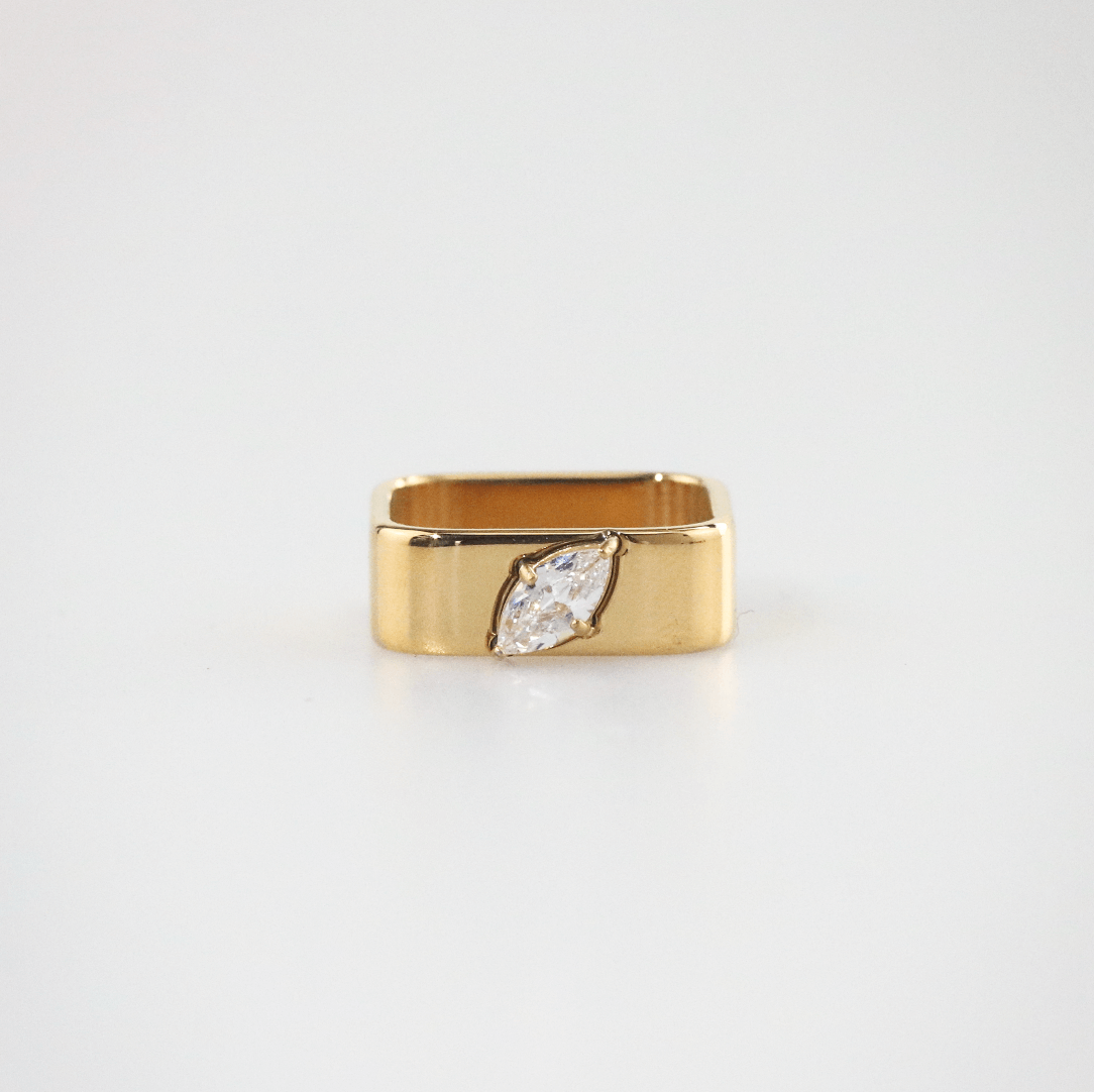 square ring gold