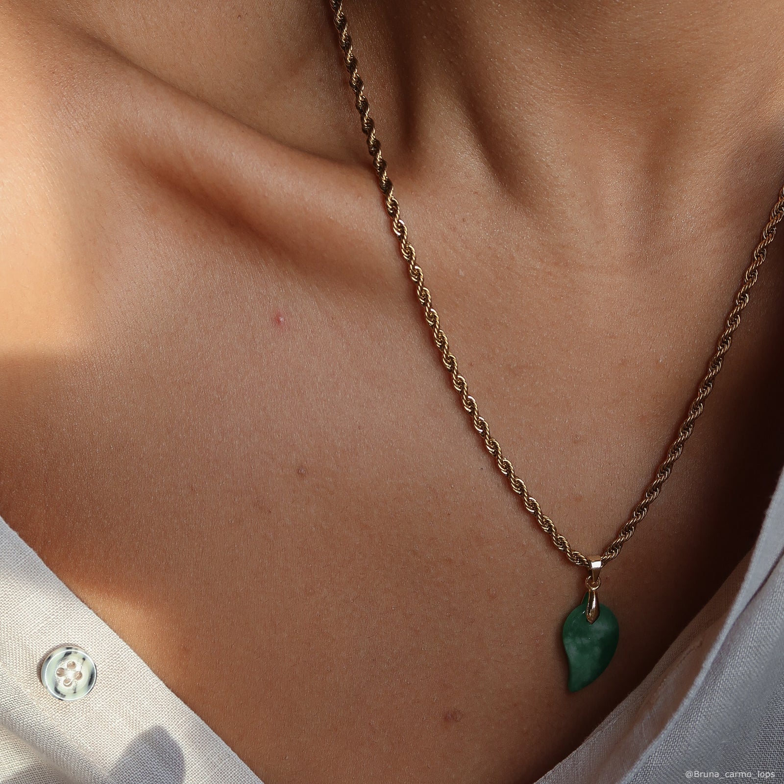 Jade Pendant Necklace - Comma