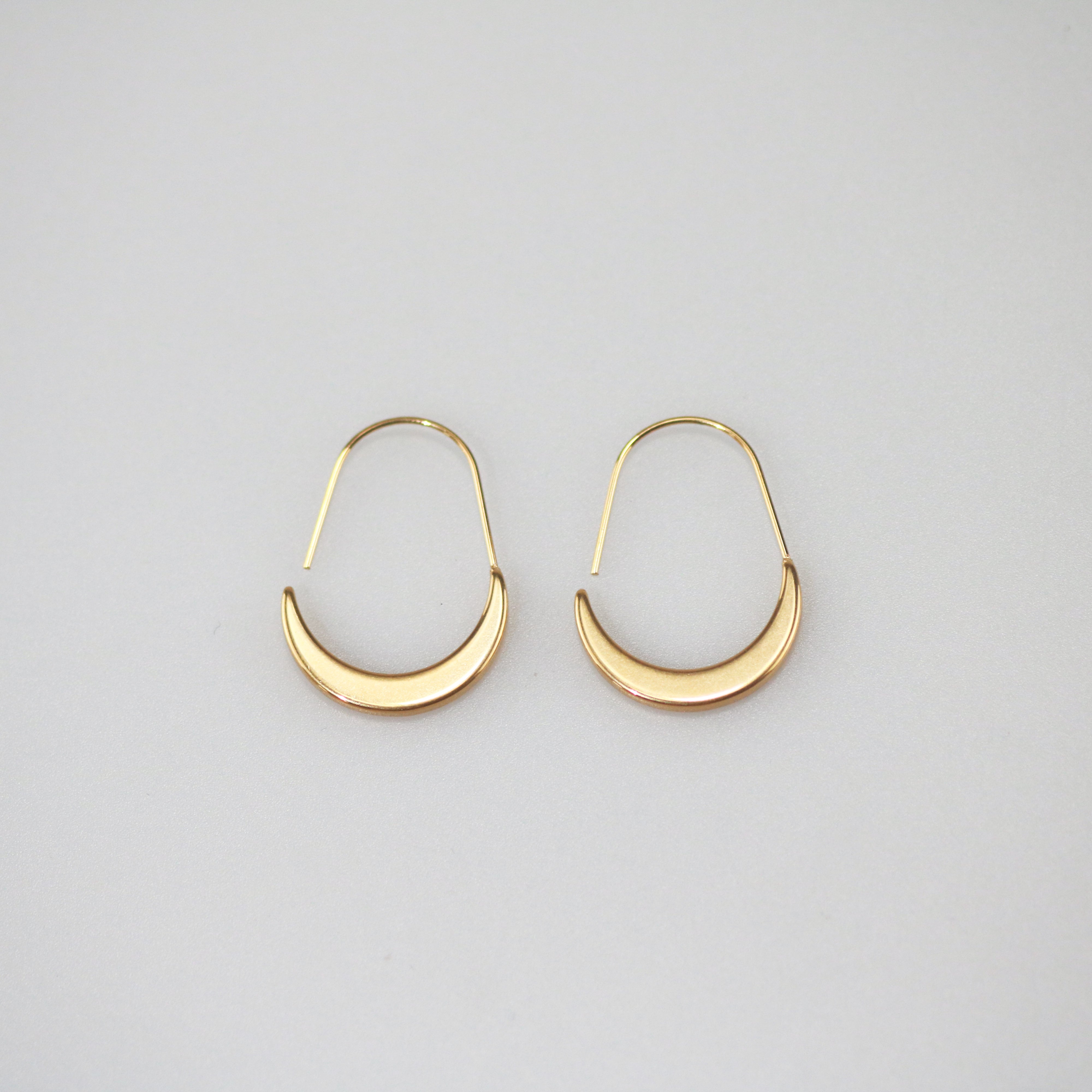 Meideya Jewelry Crescent Hoop Earrings